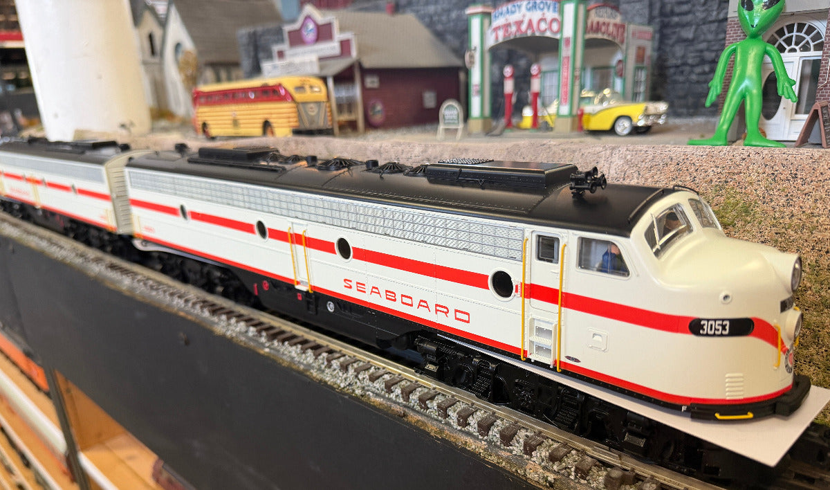 Lionel 2633300 - Legacy - E8 AA Diesel Set "Seaboard"