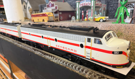 Lionel 2633300 - Legacy - E8 AA Diesel Set "Seaboard"