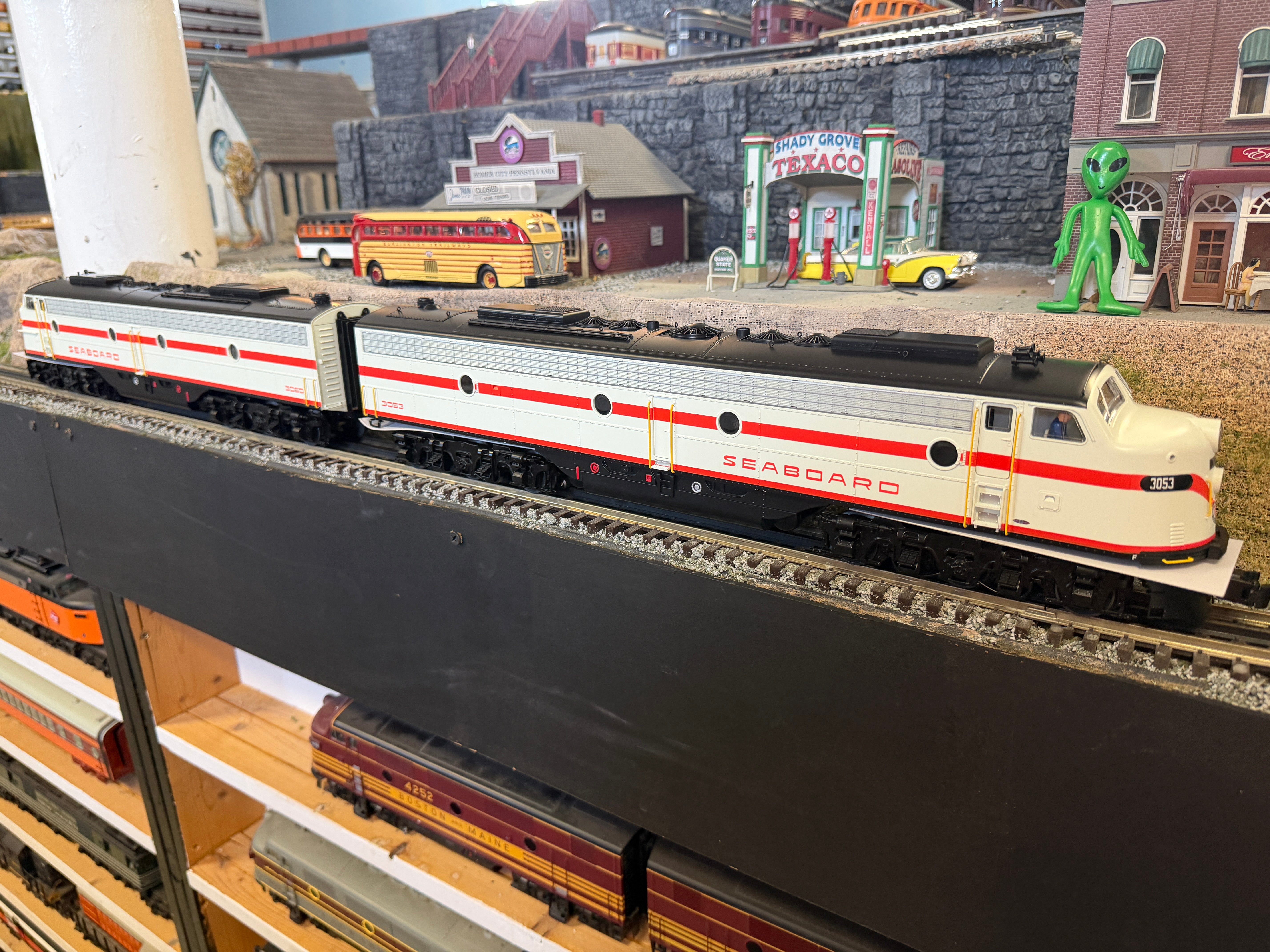 Lionel 2633300 - Legacy - E8 AA Diesel Set "Seaboard"