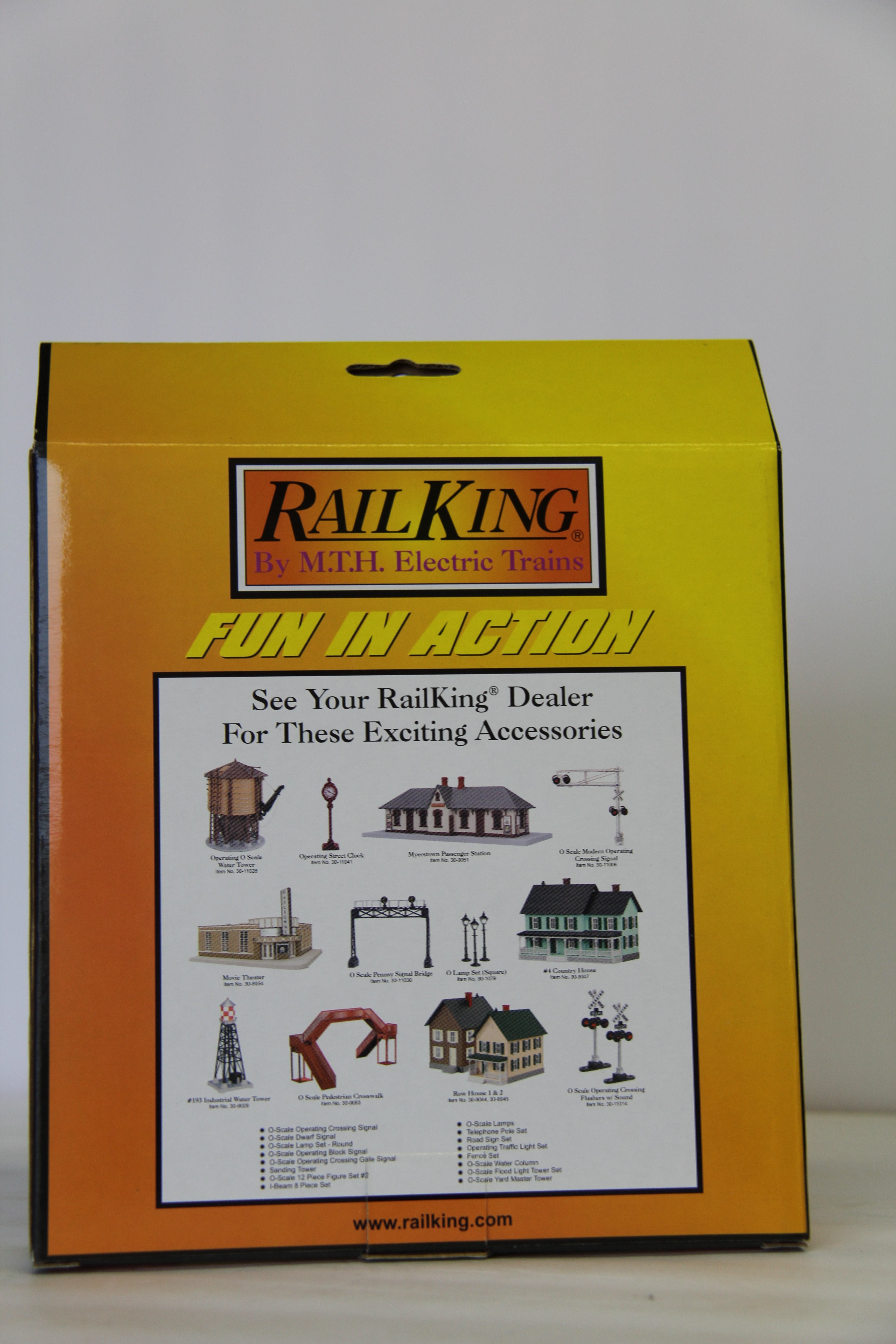Rail King 30-11037 Fuel/Water Column Set-Second hand-M6941