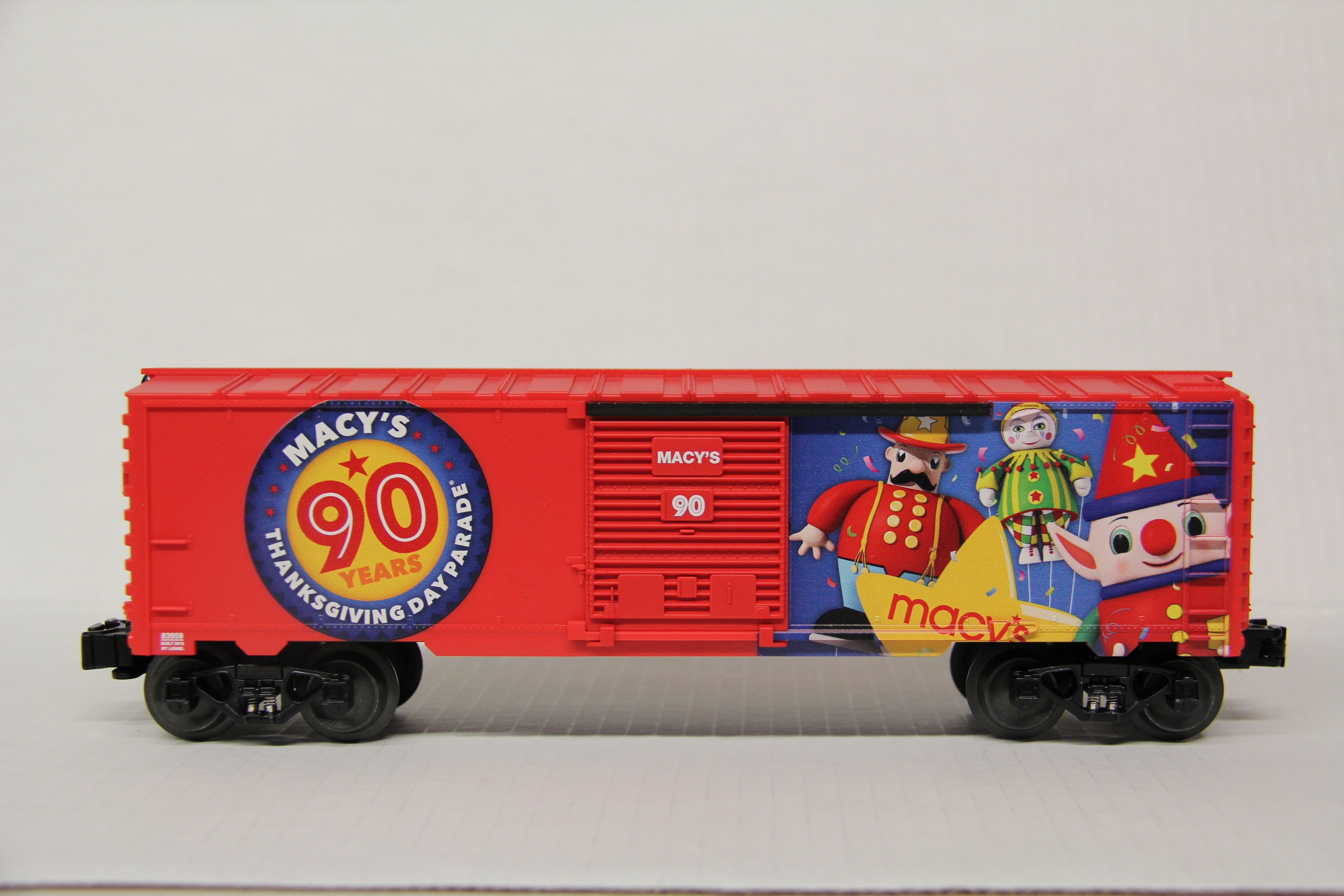 Lionel 6-83959 -2016 Macy's 90 Years Thanksgiving Parade Boxcar-No Box-Second hand-M5579