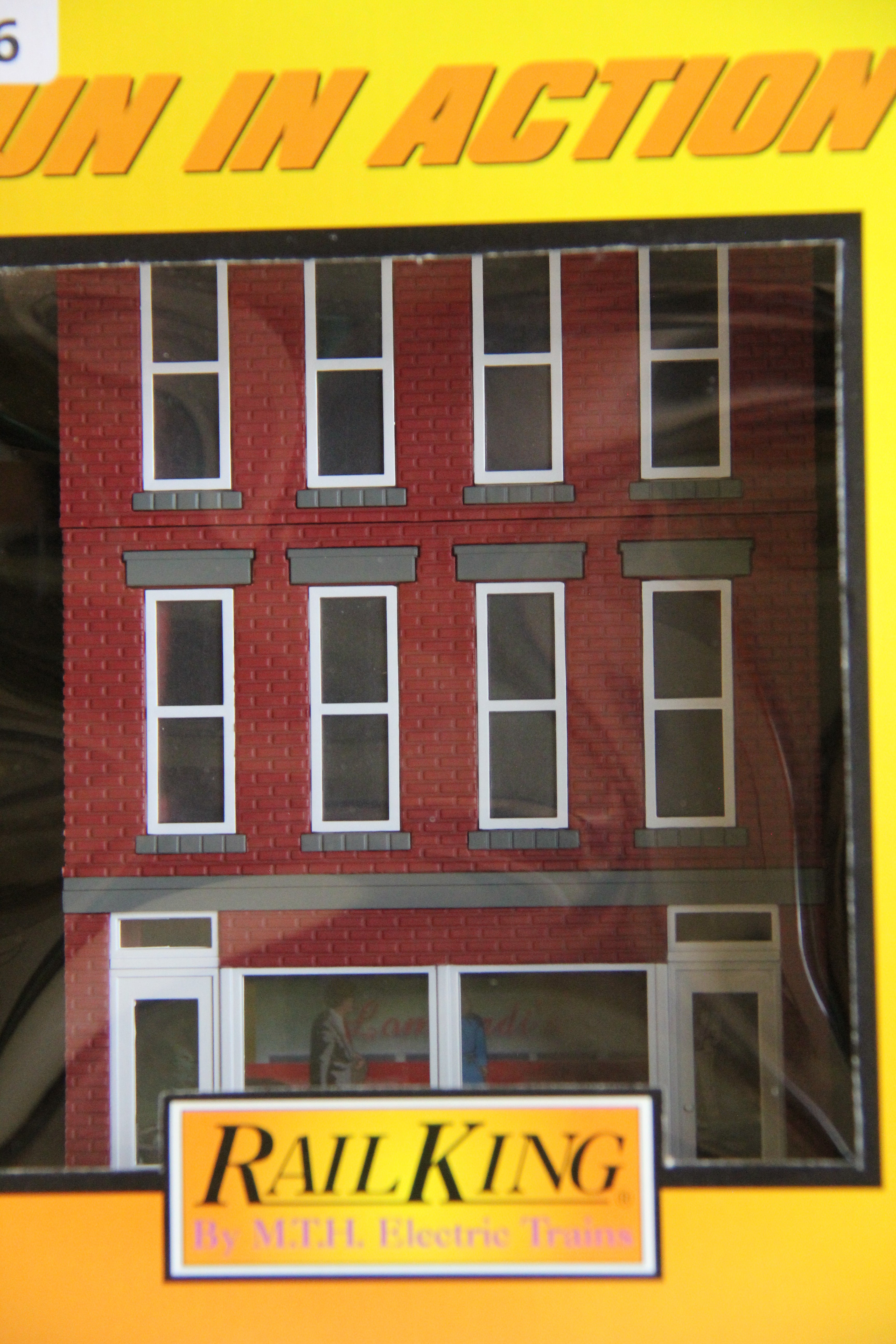 Rail King 30-90019 3-Story City Building Lombardi's Pizza-Second hand-M6946