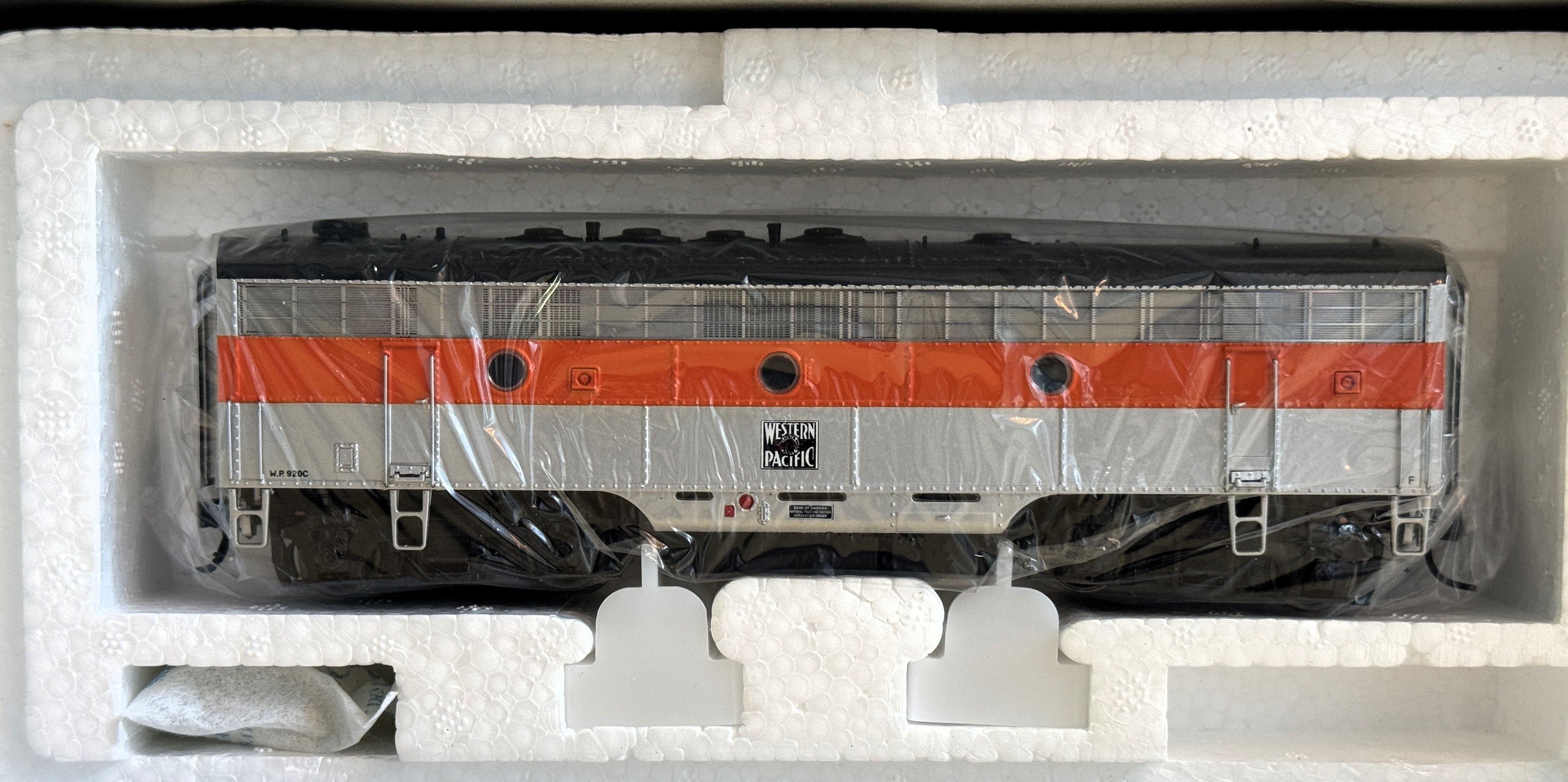 Broadway Limited Imports HO Scale "Western Pacific" EMD F7 A/B Set #920C #920D-Second hand-M1448