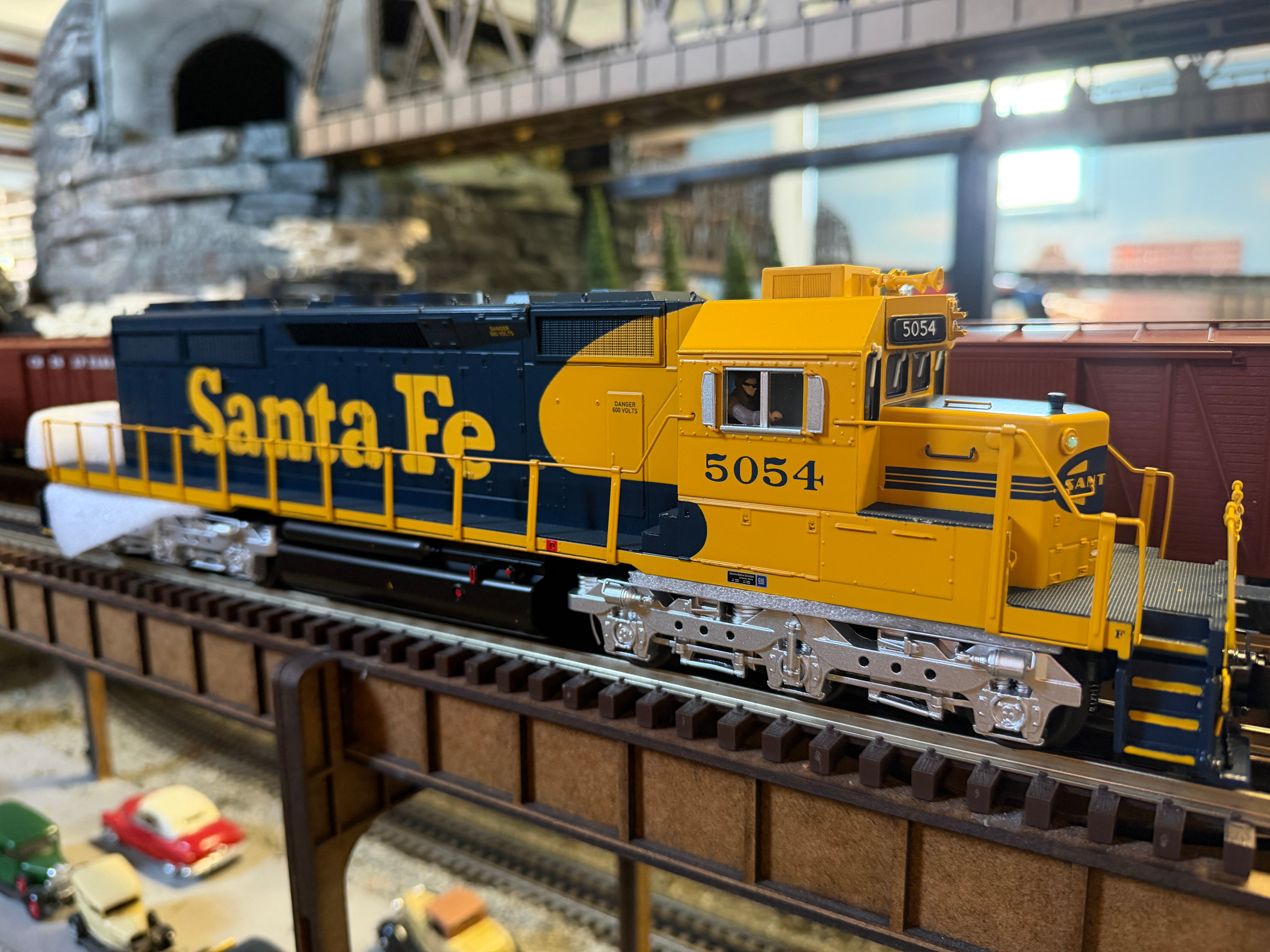 Atlas O 30138600 - Premier - SD40 Diesel Locomotive "Santa Fe" #5054