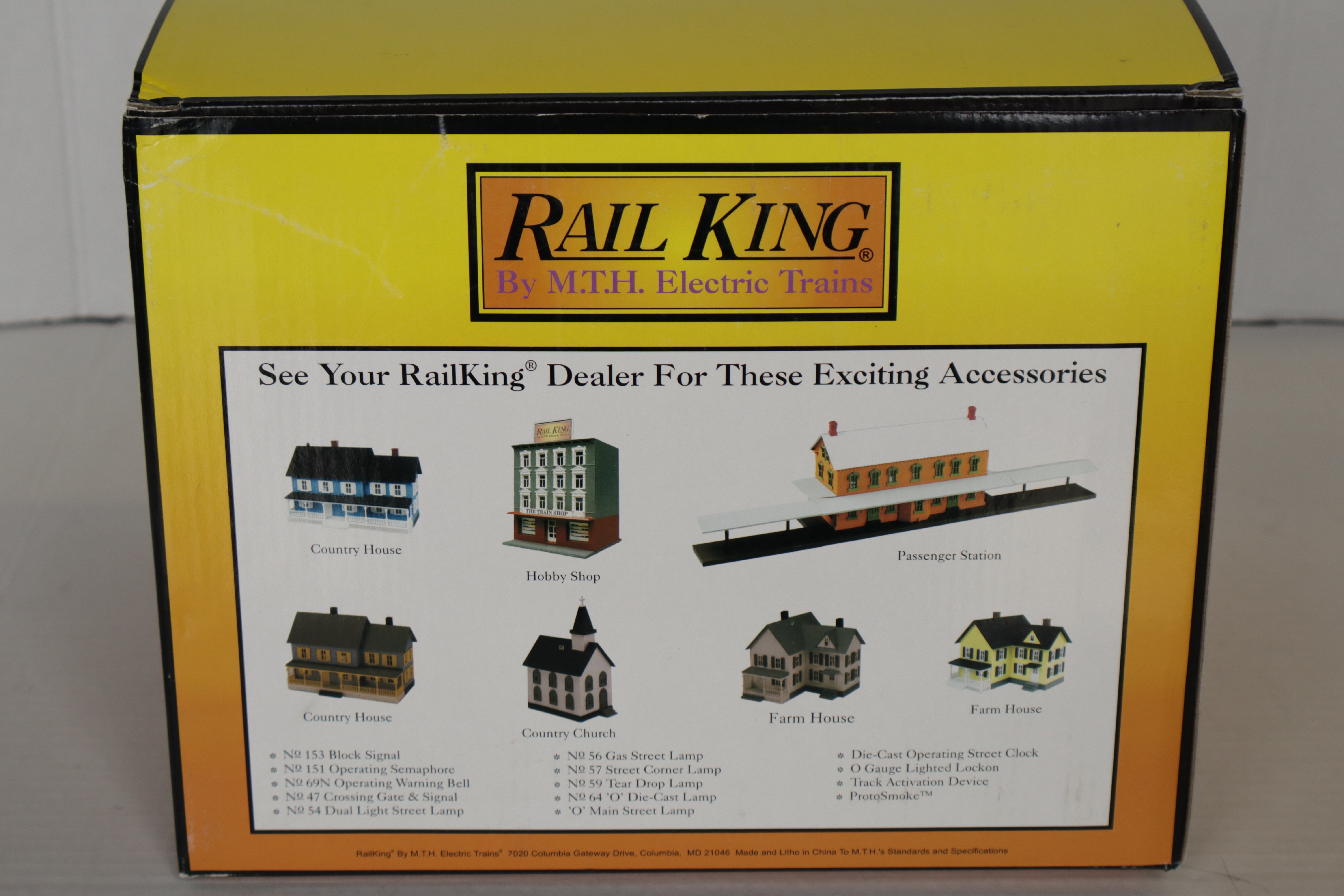 Rail King 30-9018 Hardware Store Red & Gray w/ White Trim-Second hand-M8194
