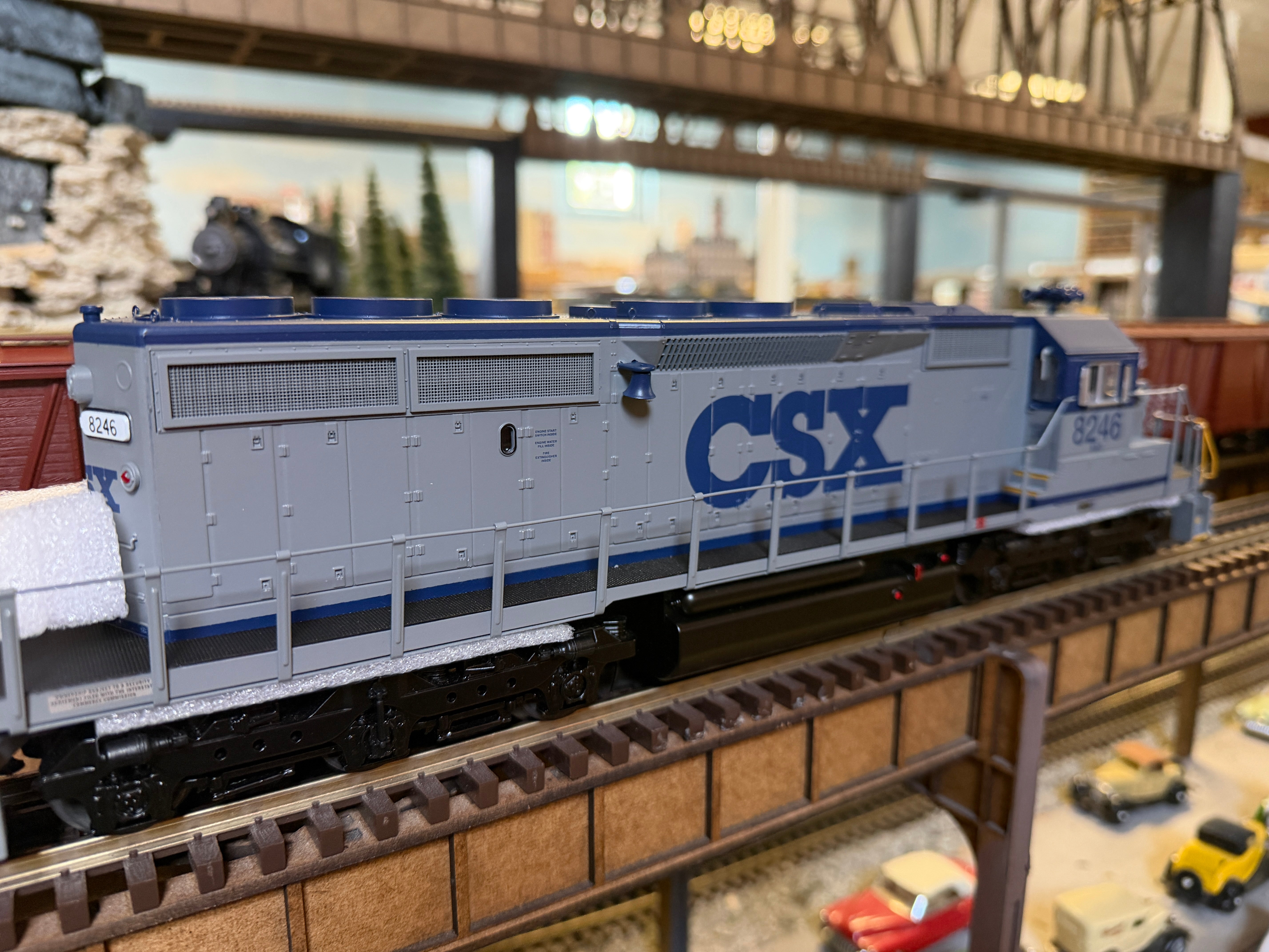 Atlas O 30138593 - Premier - SD40 Diesel Locomotive "CSX" #8246