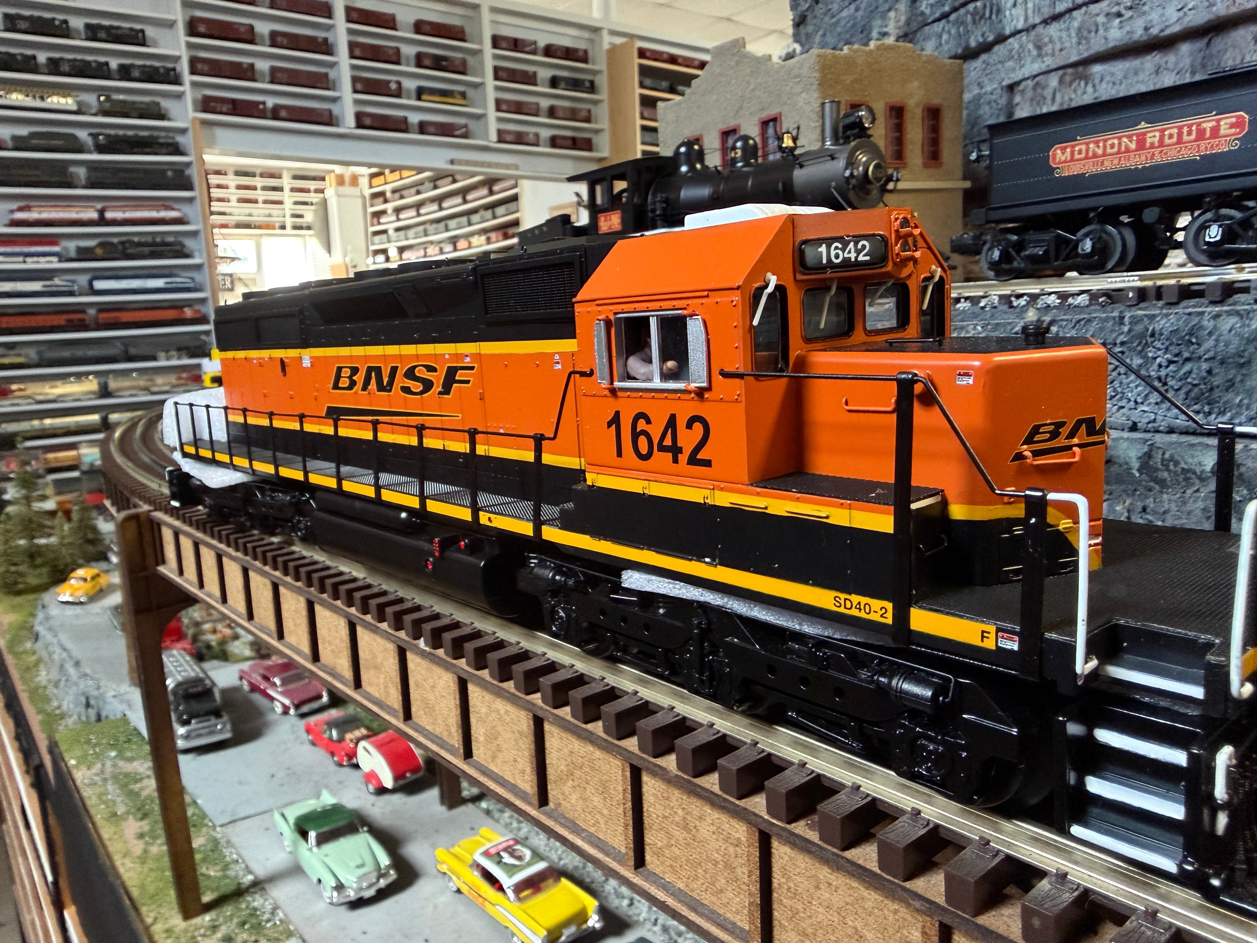 Atlas O 30138590 - Premier - SD40 Diesel Locomotive "BNSF" #1663 (H4)