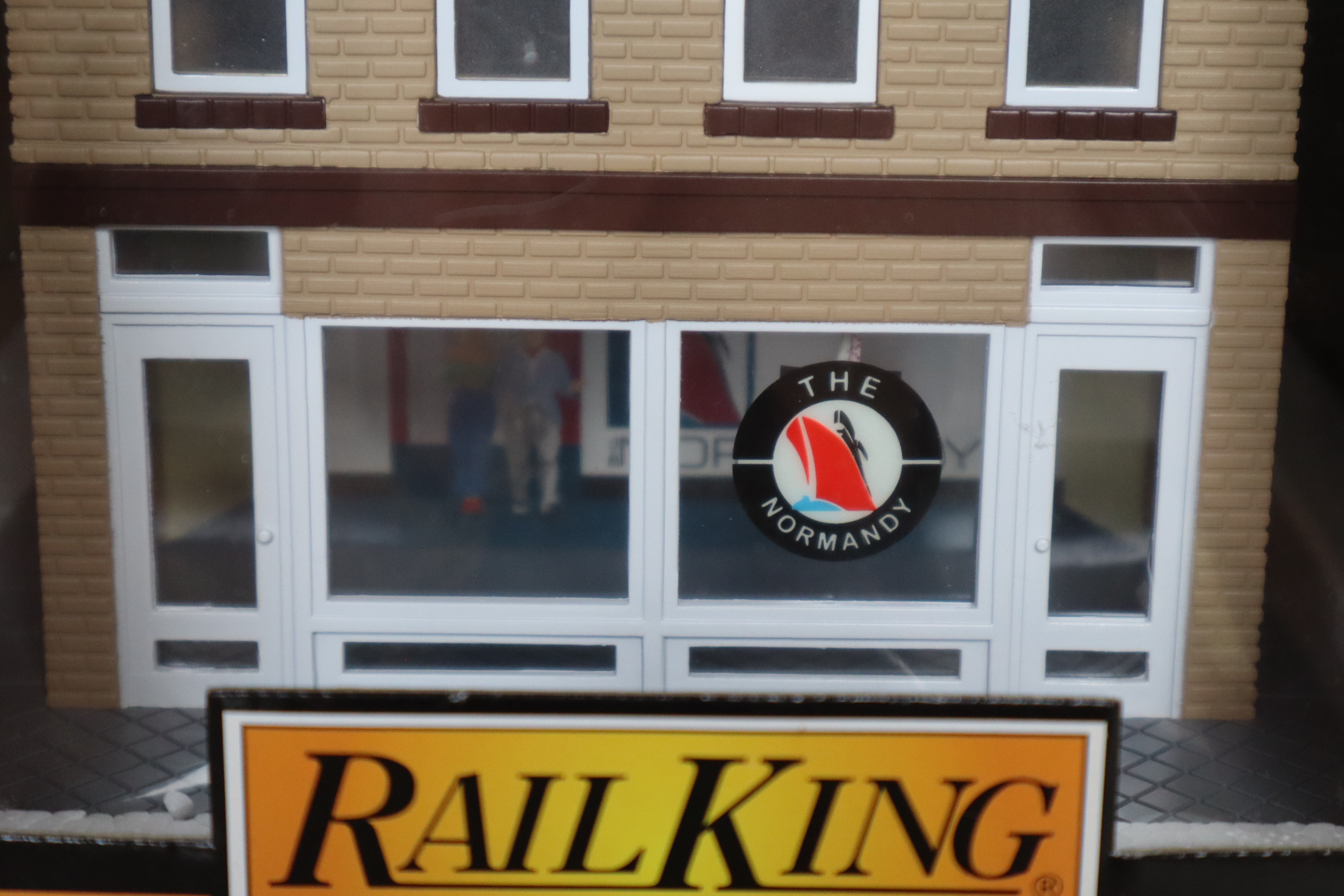 Rail King 30-90125 5 Story Normandy Hotel w/ Blinking Sign-Second hand-M8197