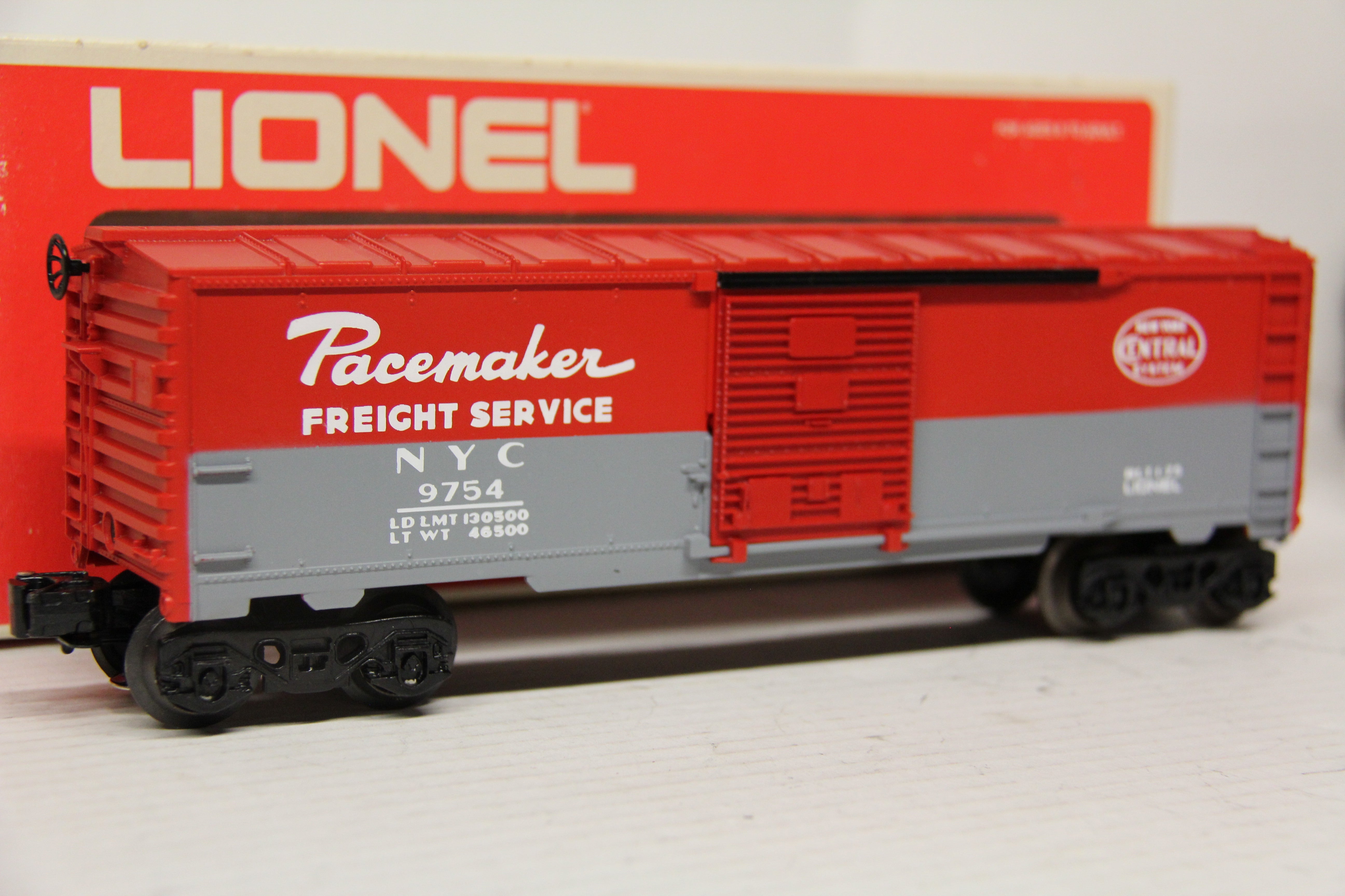 Lionel 6-9754 NYC Pacemaker Box Car-Second hand-M5601