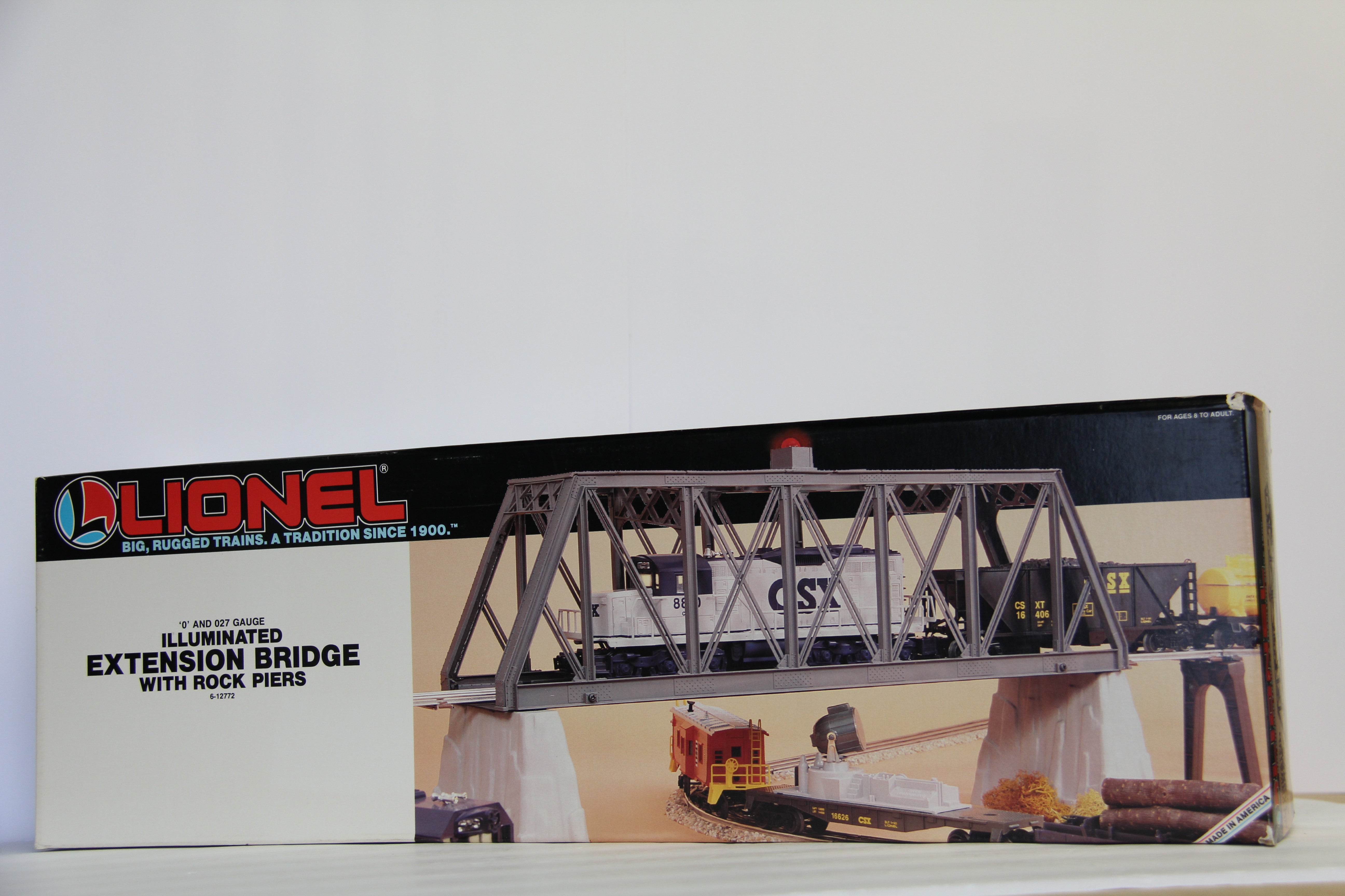 Lionel 6-12772 Illuminated Extension Bridge w/ Rock Piers-Second hand-M6961