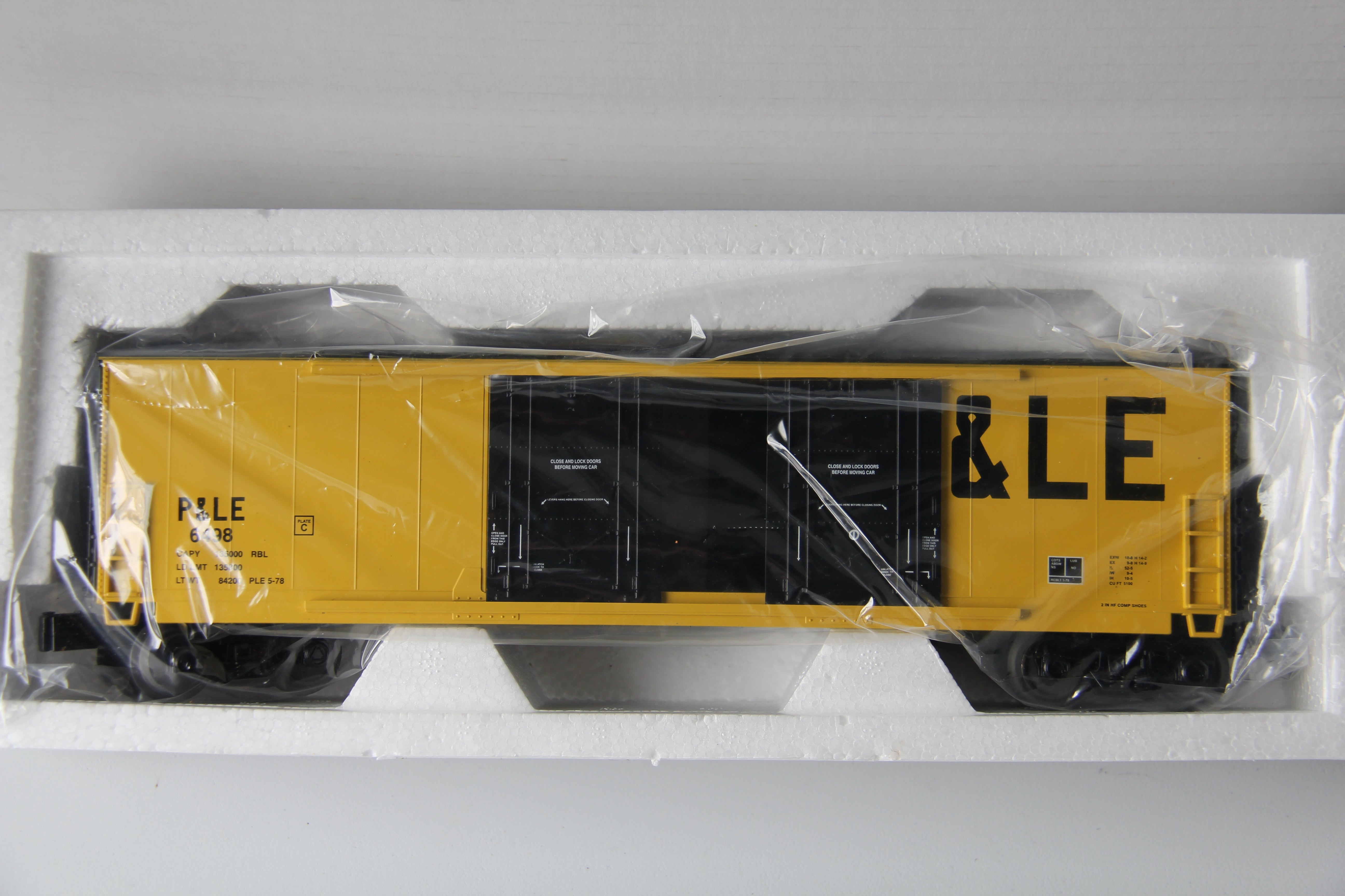 MTH 30-74719 Pittsburgh & Lake Erie 50' 2-Door Plugged Box Car-Second hand-M2512