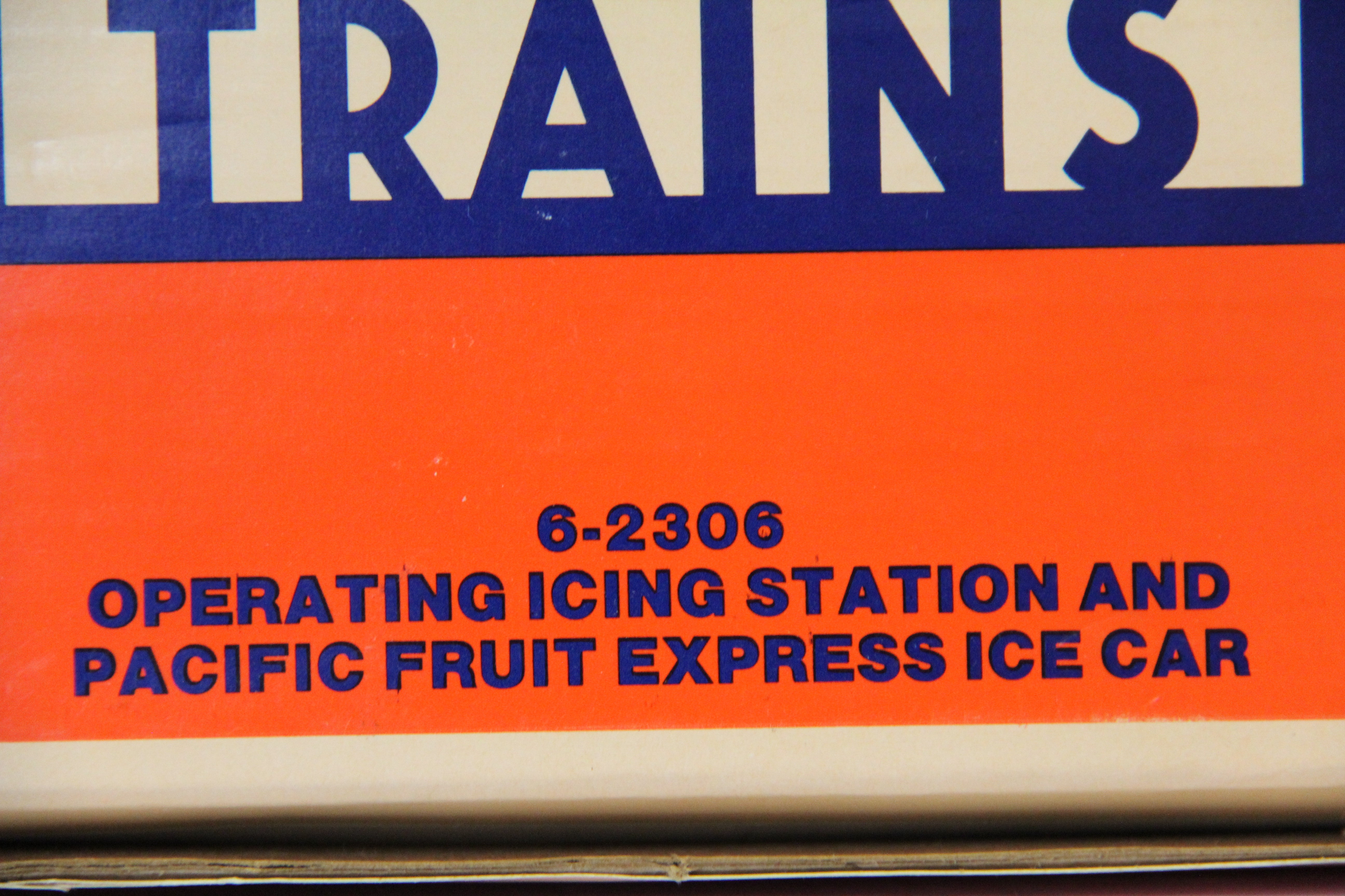 Lionel 6-2306 Operating Icing Station & Pacific Fruit Express Ice Car-Second hand-M6963