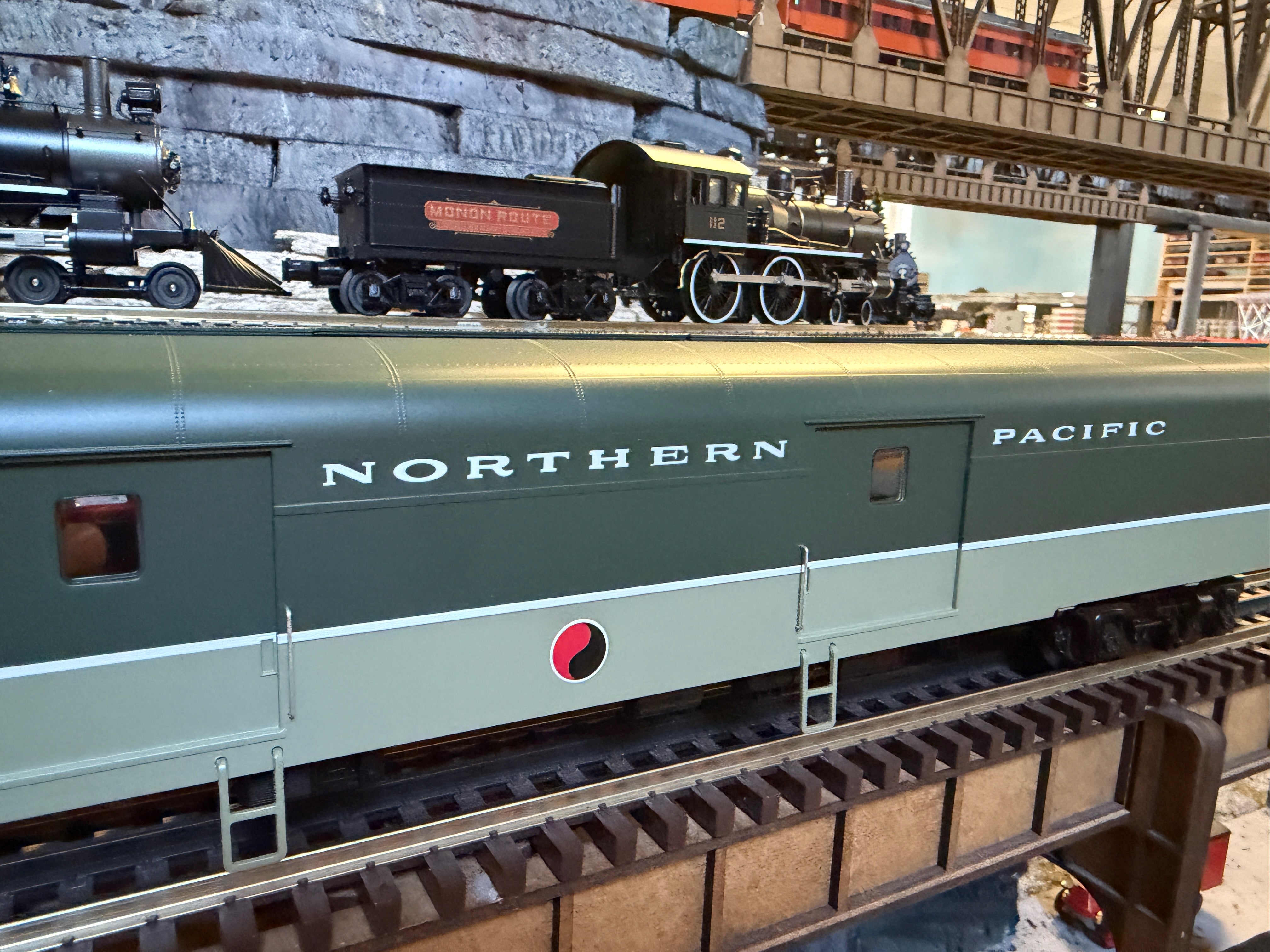 Lionel 2627050 - 21" Passenger Car Set "North Coast Limited" (4-Car)