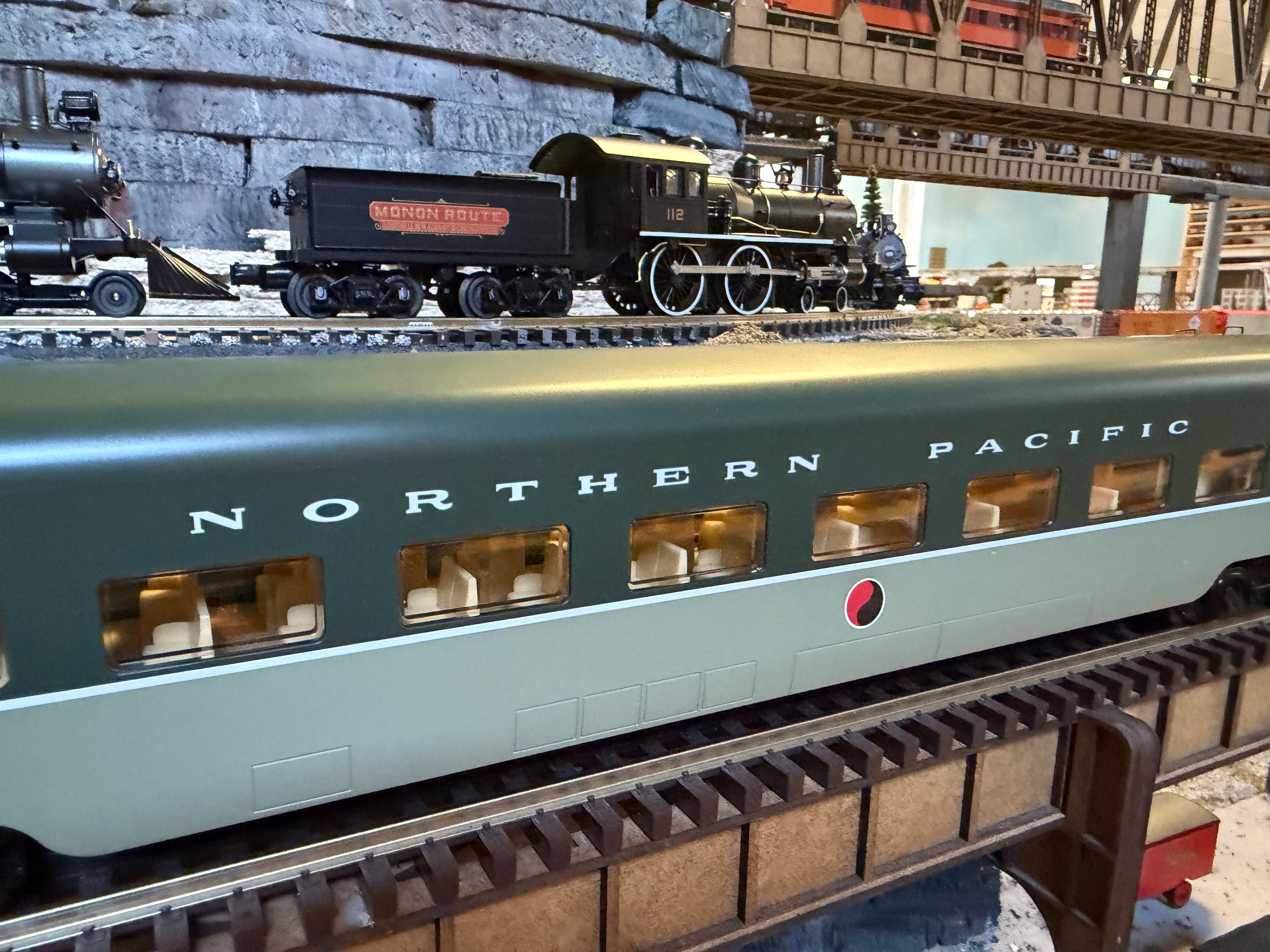 Lionel 2627050 - 21" Passenger Car Set "North Coast Limited" (4-Car)