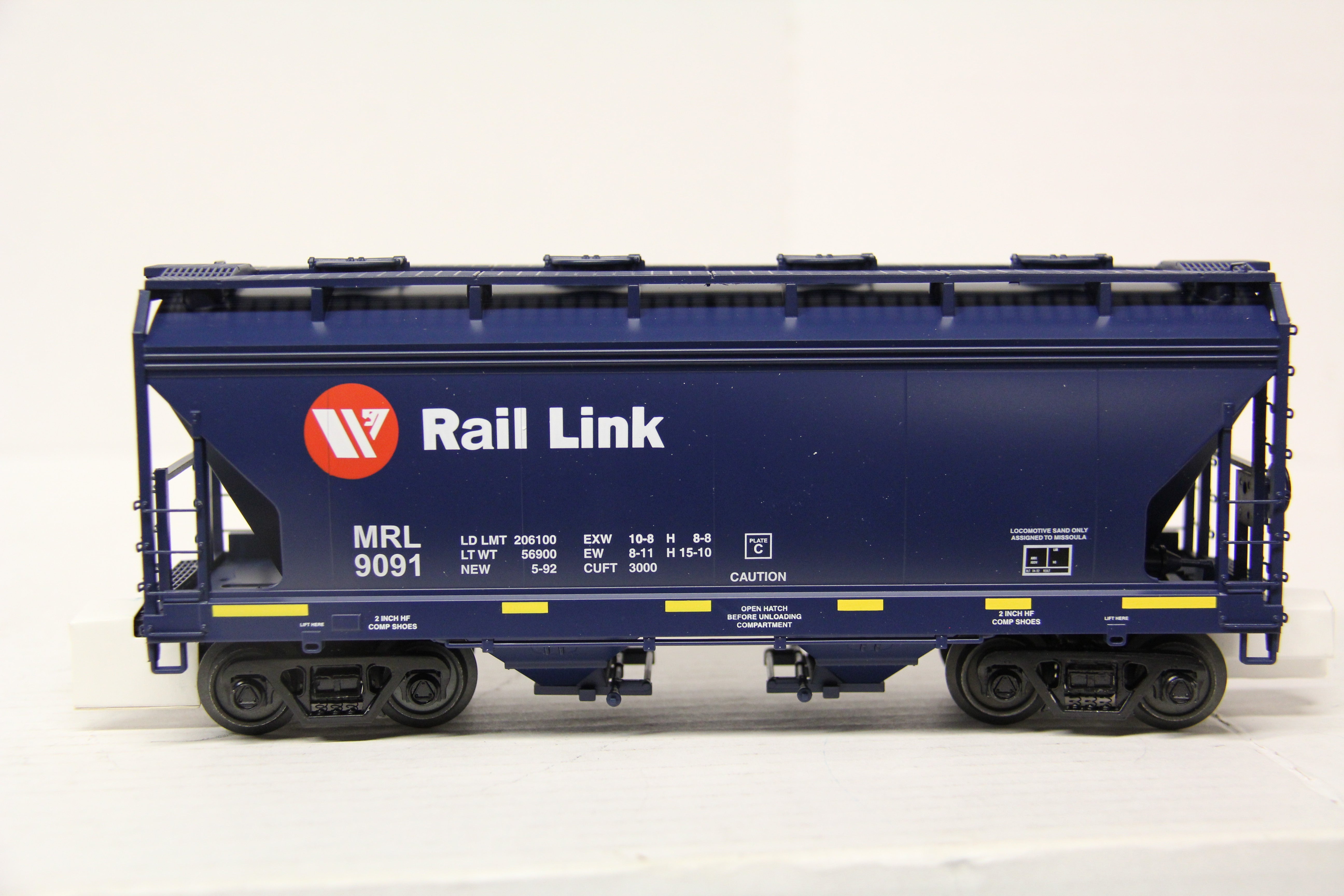 MTH 20-97866 Montana Rail Link #9091 -2 Bay Centerflow Hopper-Second hand-M5608