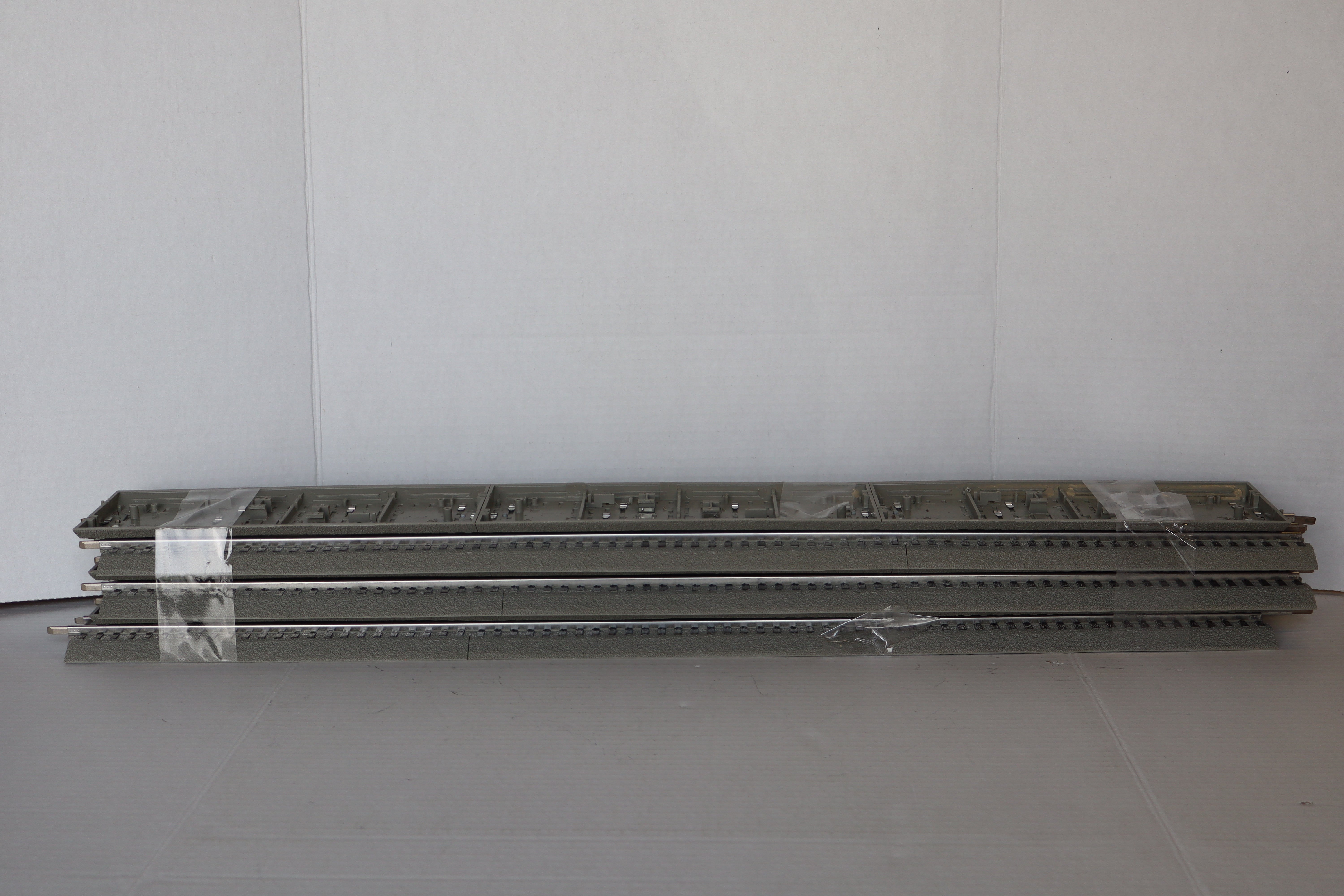 Lionel FasTrack 30 in. Straight Track-4 Set-Second hand-M8205