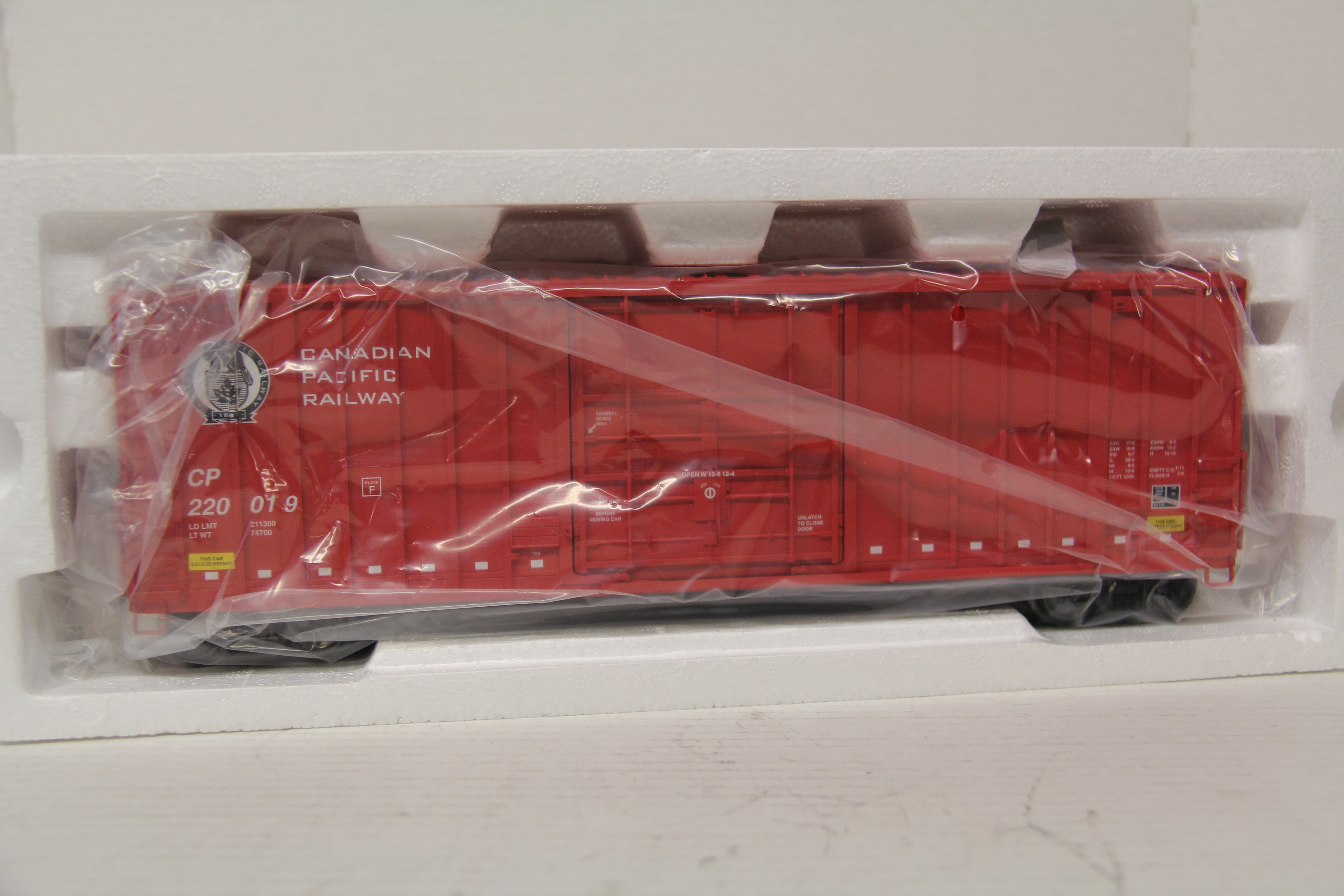 MTH 20-93766 Canadian Pacific #220019 -50' High Cube Box Car-Second hand-M5611