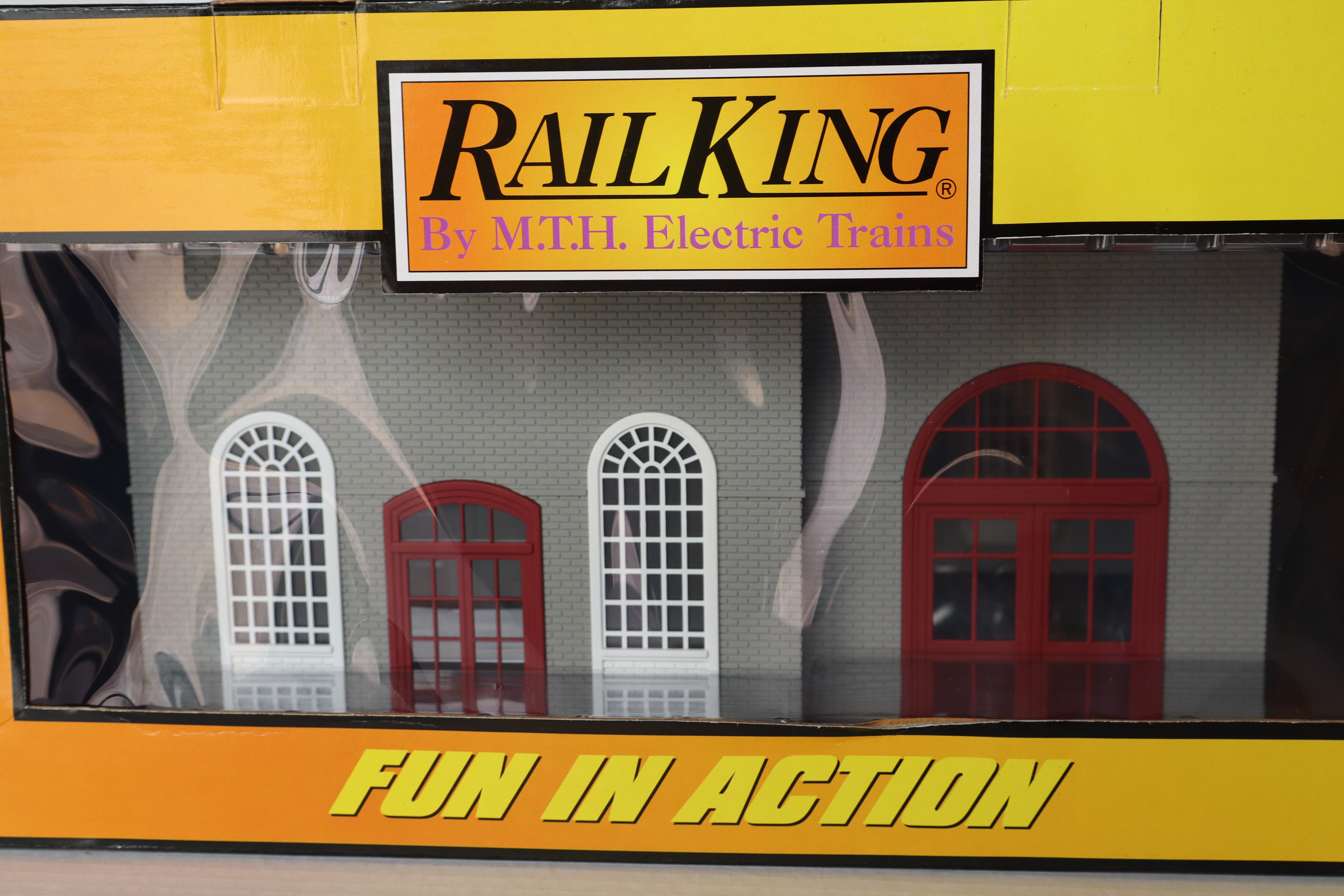 Rail King 30-90007 Public Works Building Gray & White-Second hand-M8229