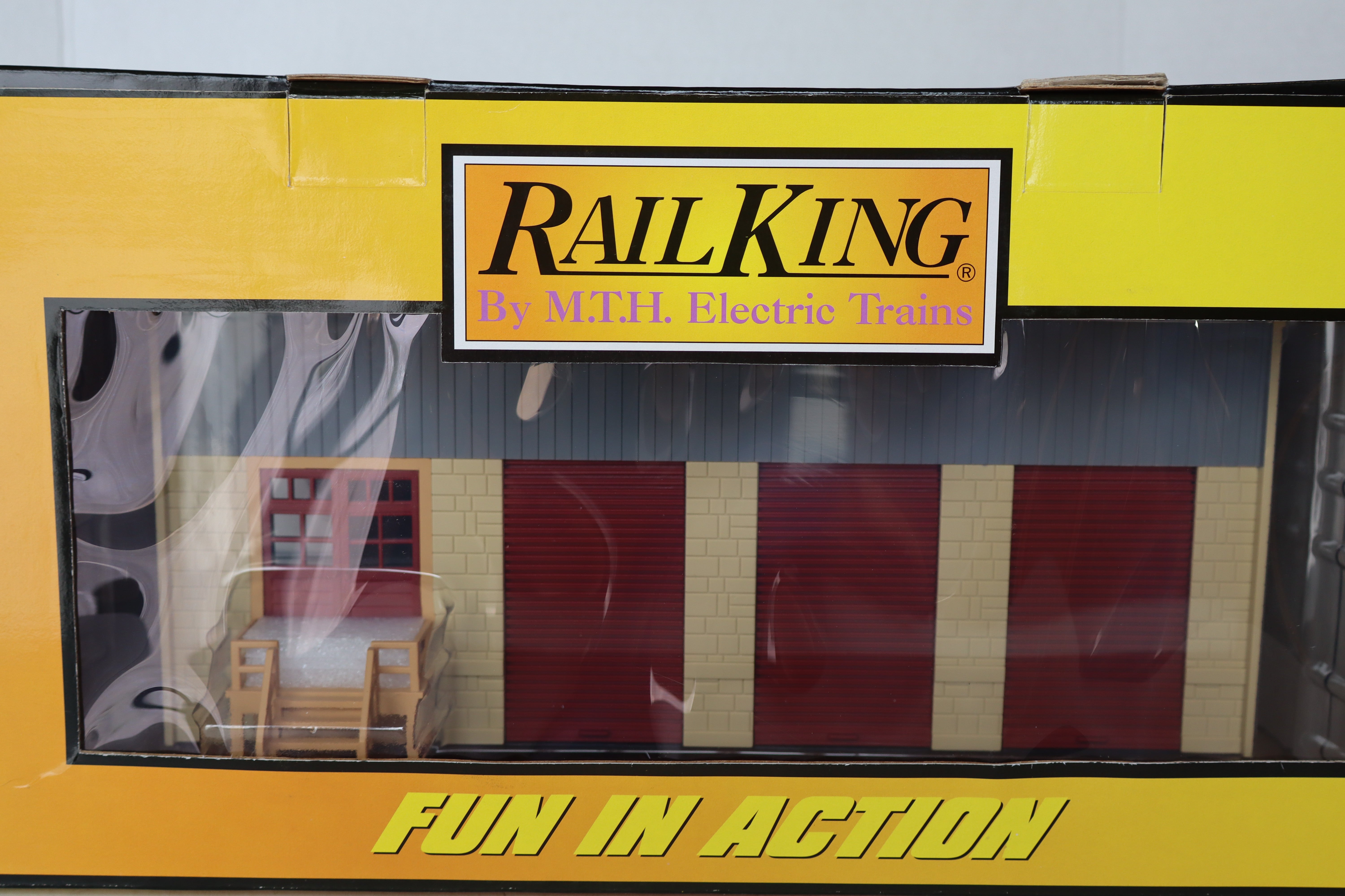 Rail King 30-9098 Freight Transfer Warehouse Beige & Black-Second hand-M8230