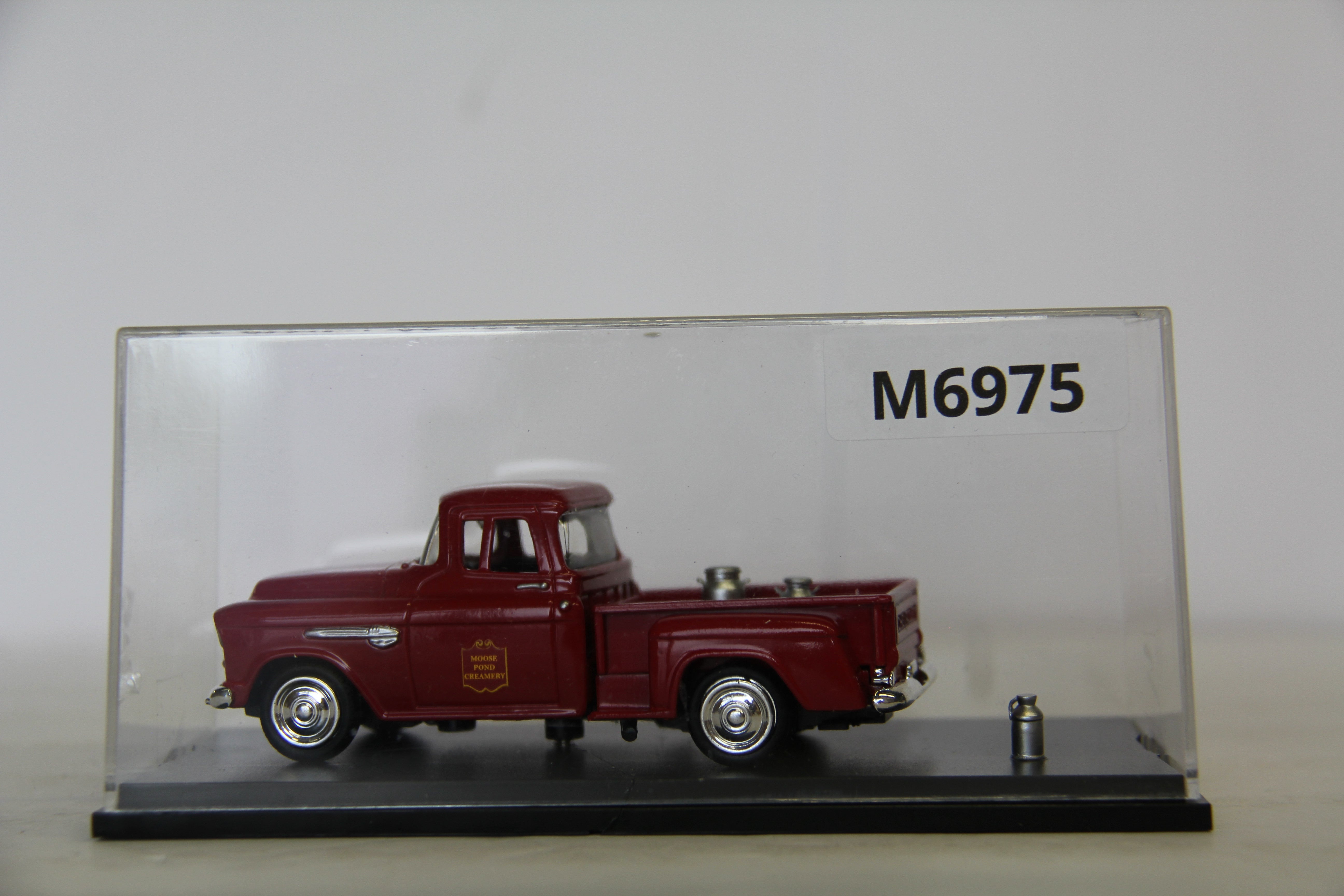 American Heritage Models AM-1955-XX 1955 Chevy Pickup "Moose Pond" with Milk Urns-Second hand-M6975