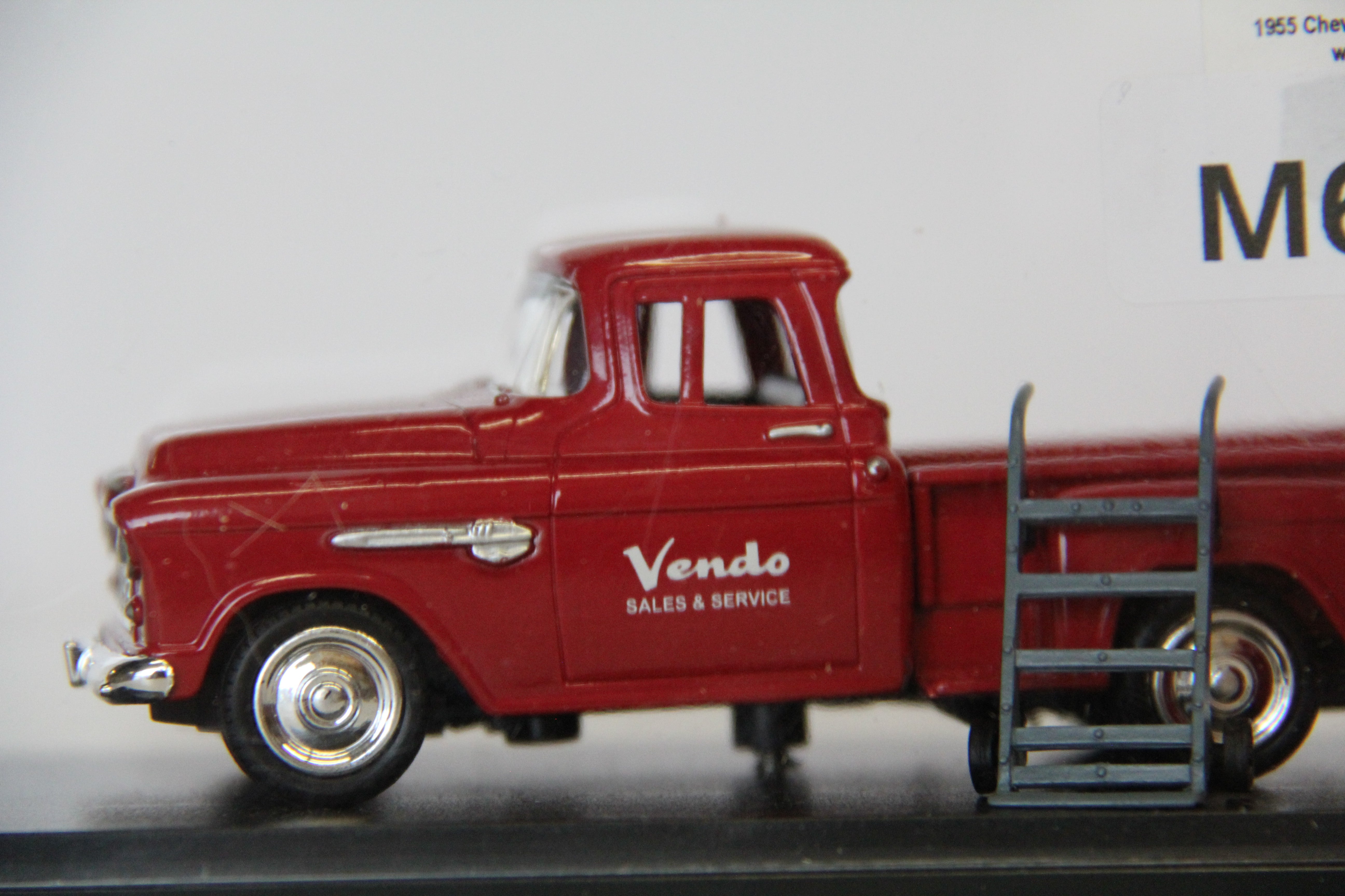 American Heritage Models AM-1955-20 1955 Chevy Pickup "Vendo Sales & Service " with Cola Machine & Hand Cart-Second hand-M6976