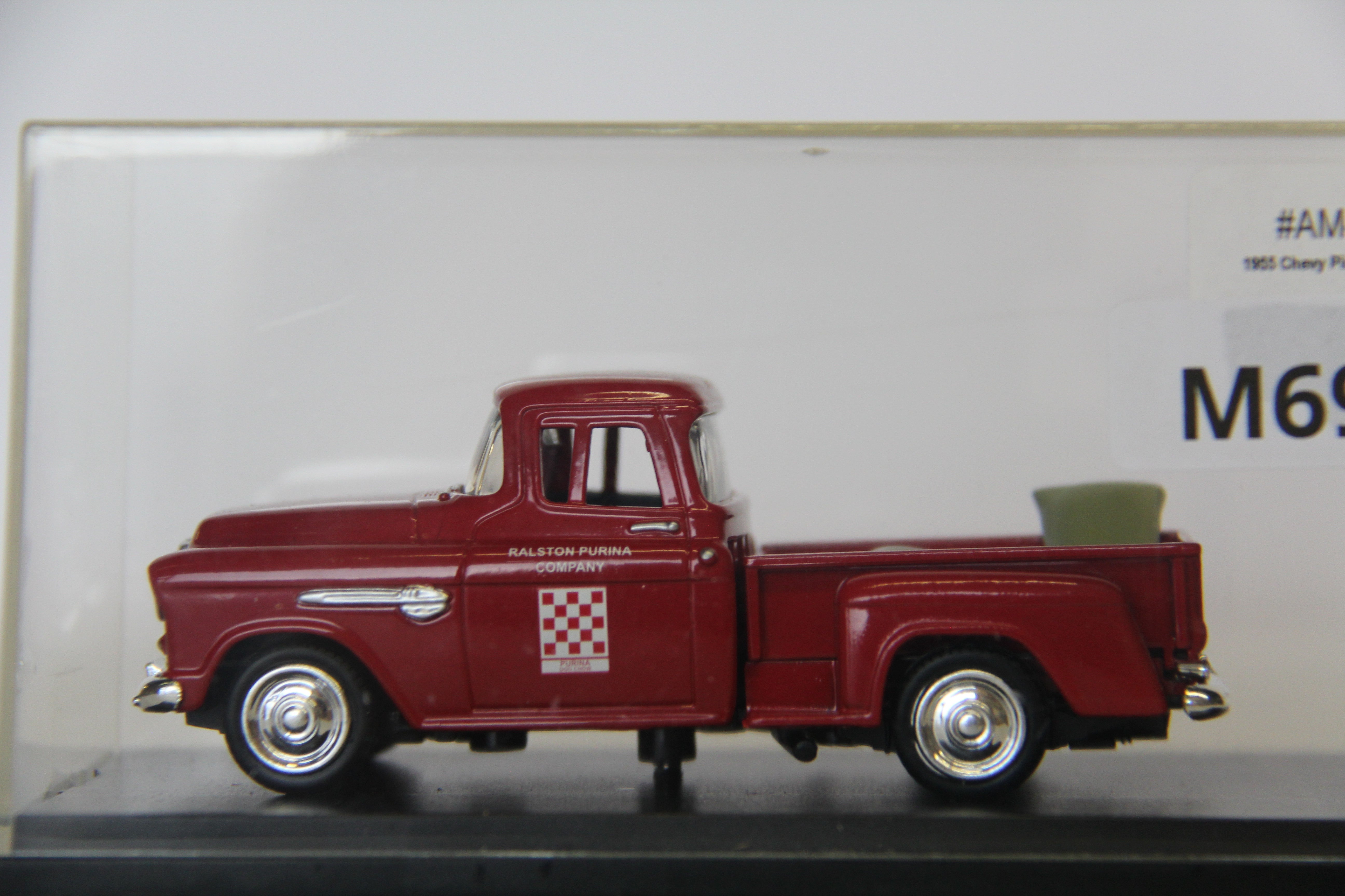 American Heritage Models AM-1955-17 1955 Chevy Pickup "Purina" with Sack Load-Second hand-M6977