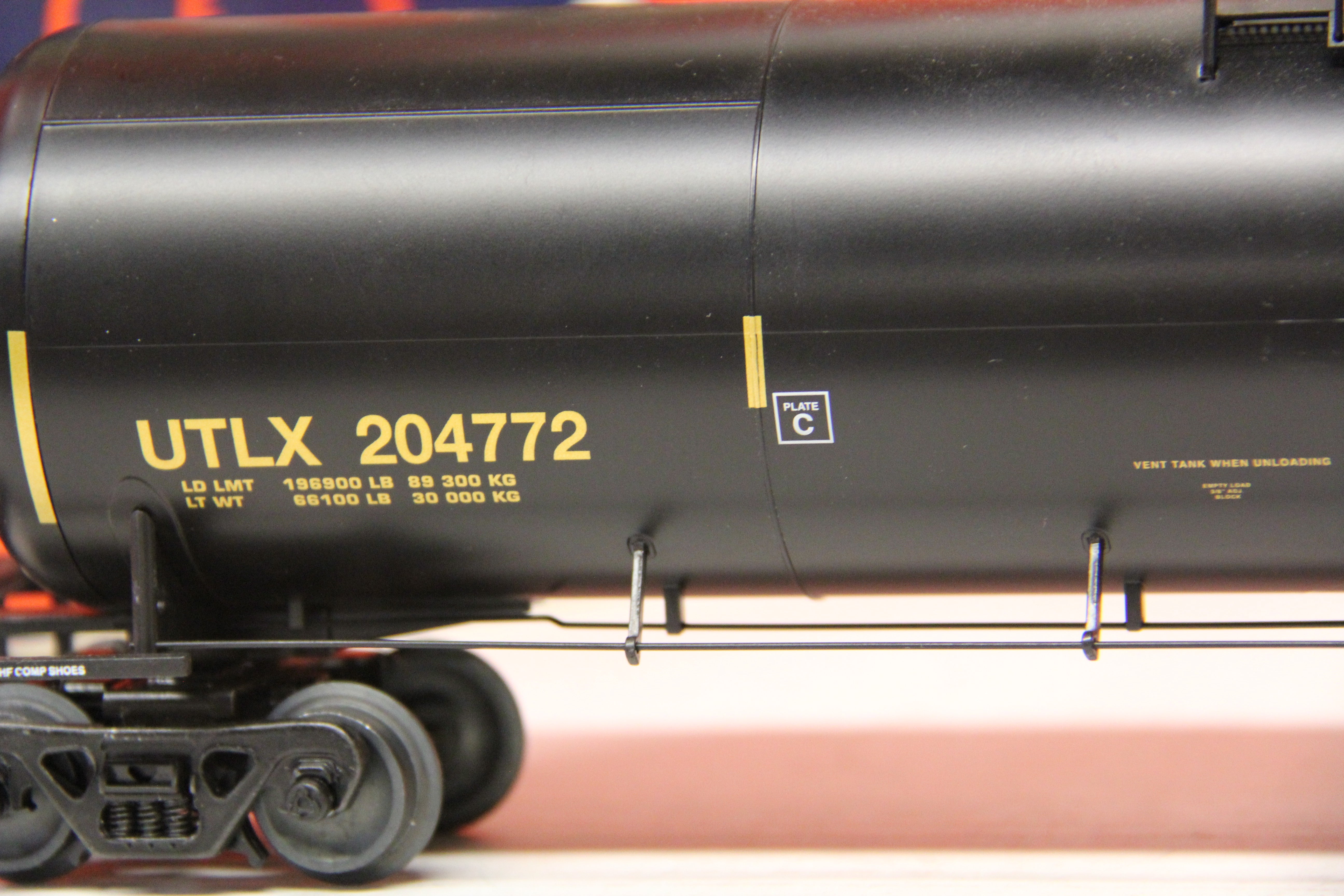 Lionel 6-27988 UTLX Scale 30K Gallon Ethanol Tank Car- 3 Set-Second hand-M5625