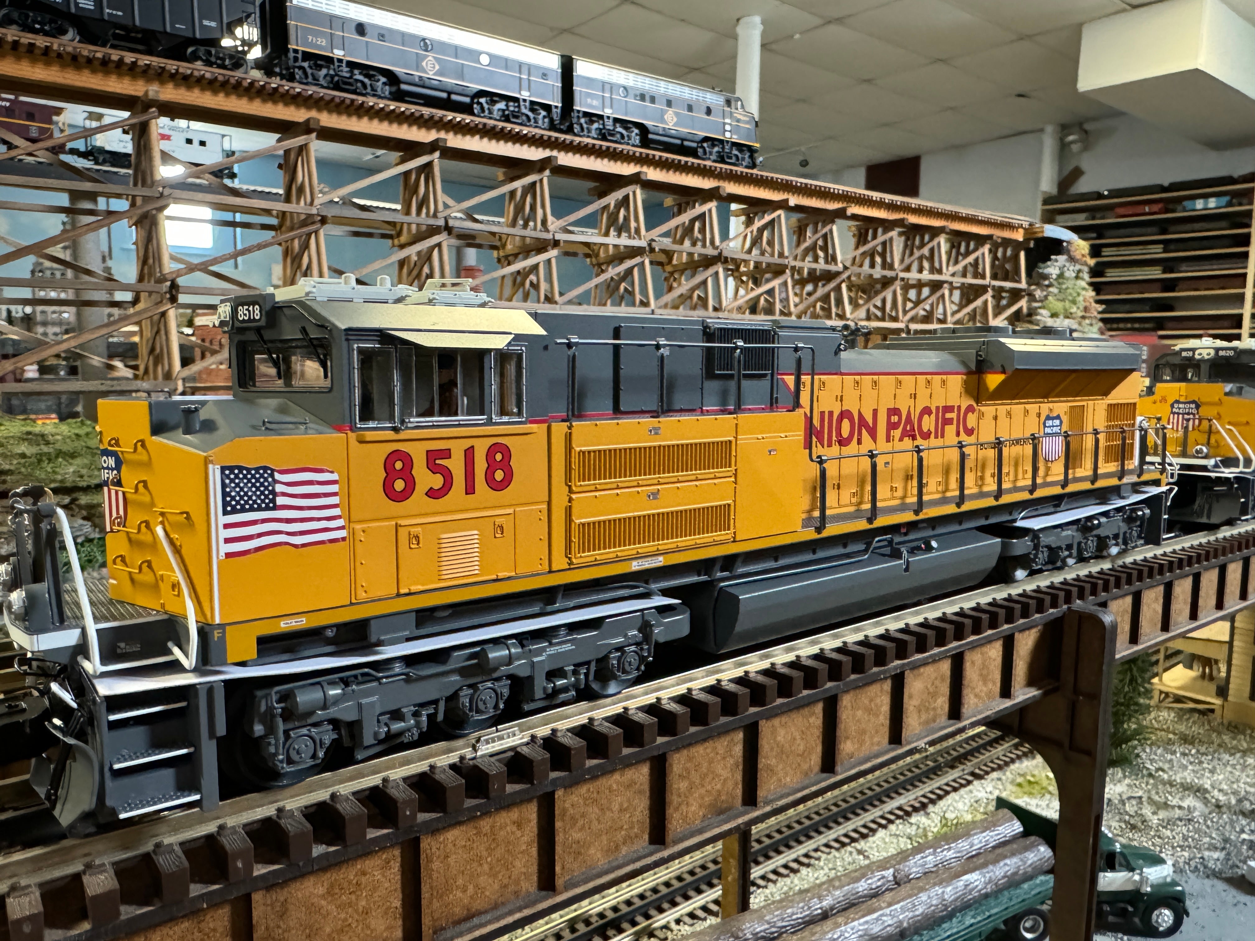 Lionel 2433031 - Legacy SD70ACE Diesel Engine "Union Pacific" #8518