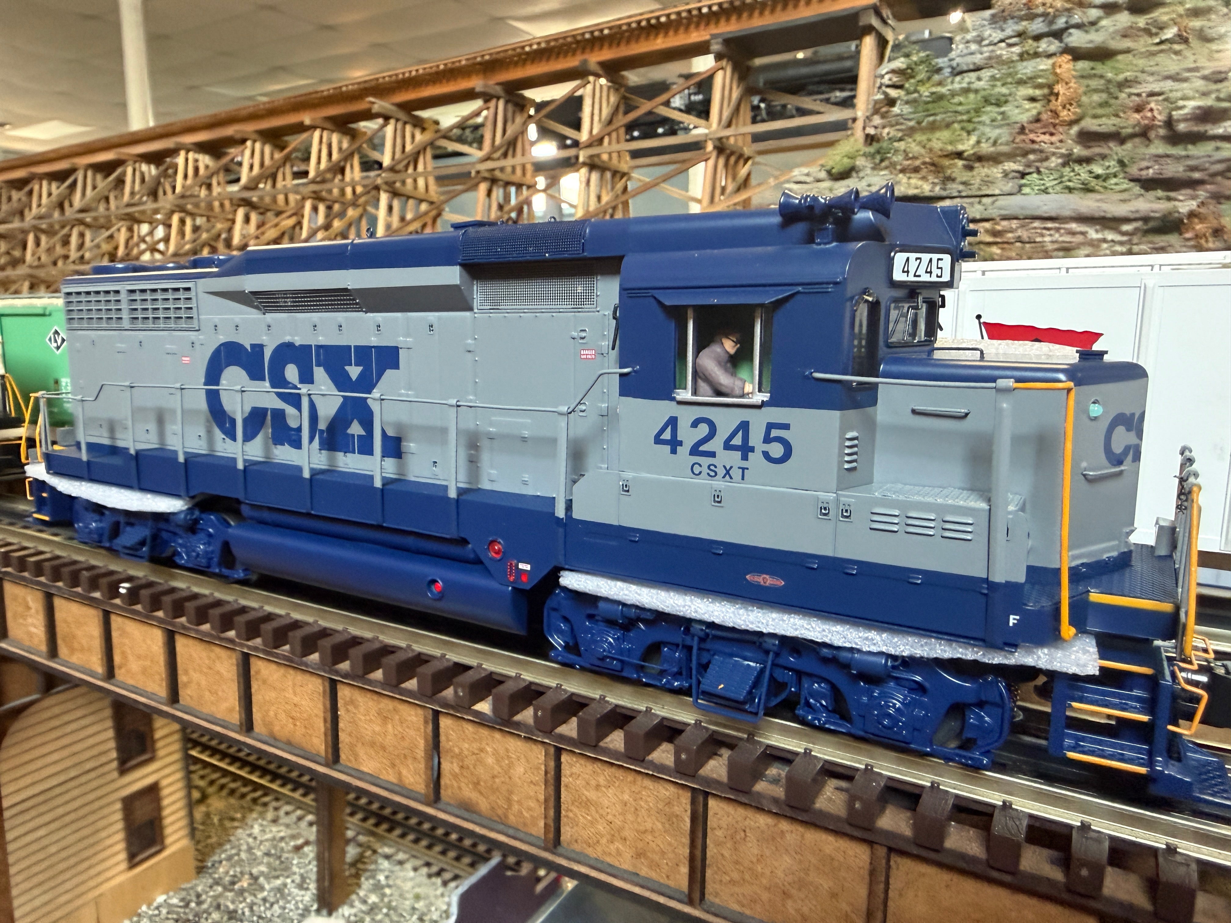 Atlas O 30138432 - Premier - GP30 Diesel Locomotive "CSX" #4251