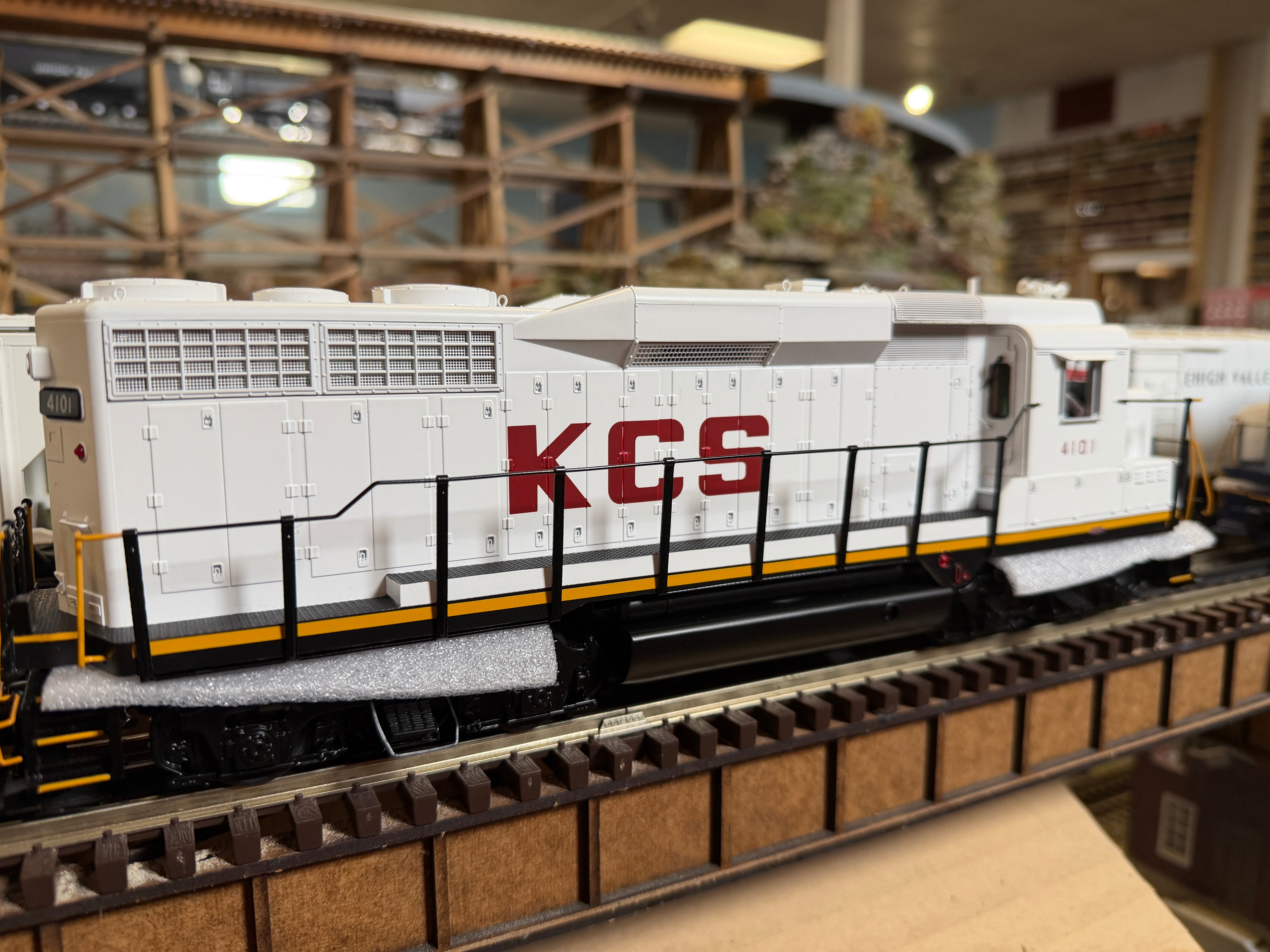 Atlas O 30138434 - Premier - GP30 Diesel Locomotive "Kansas City Southern" #4108
