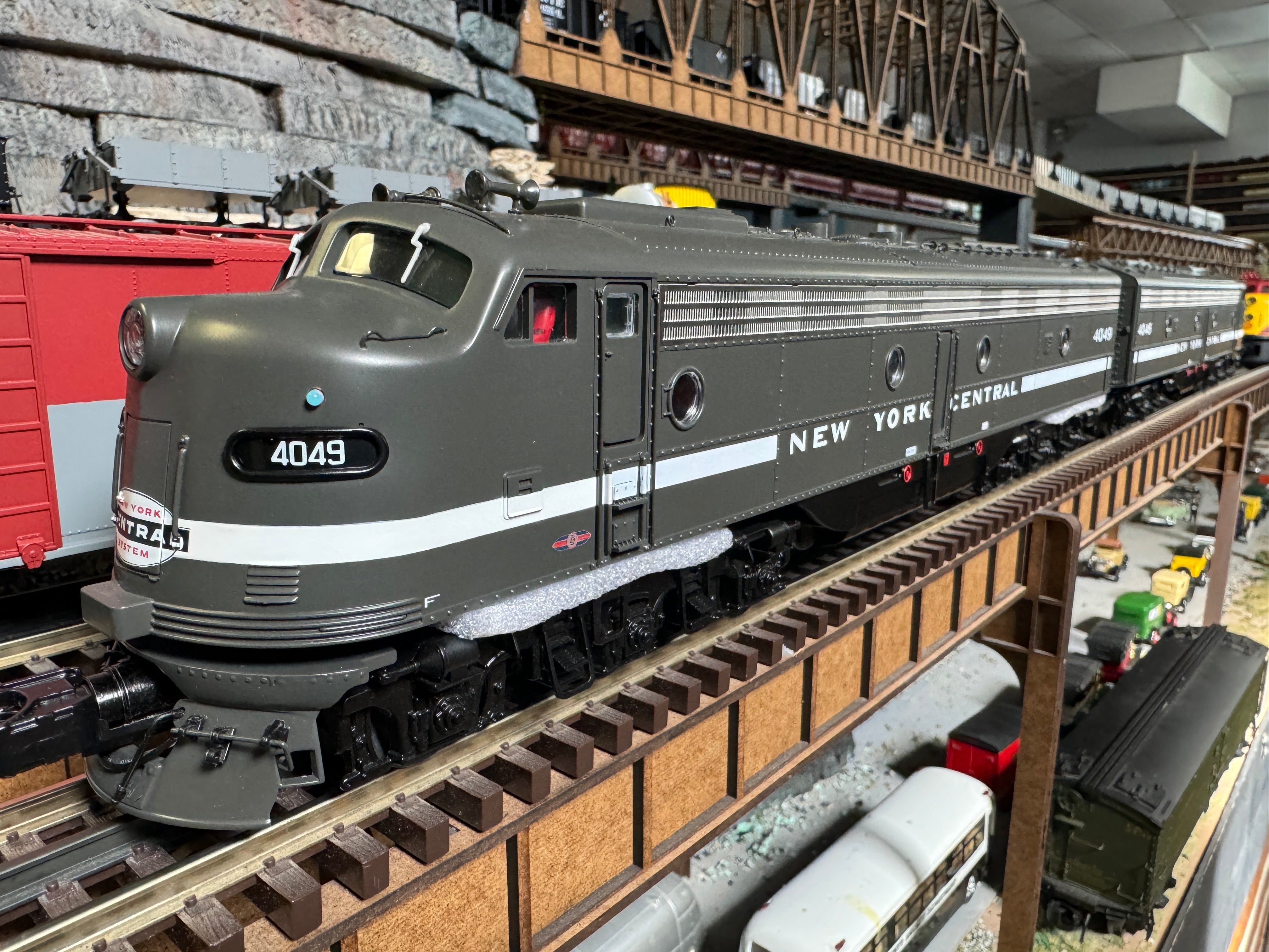 Atlas O 30138251S - Premier - E8 Diesel Locomotive "New York Central" #4049 w/ PS3 (Powered) - Custom Run for MrMuffin'sTrains