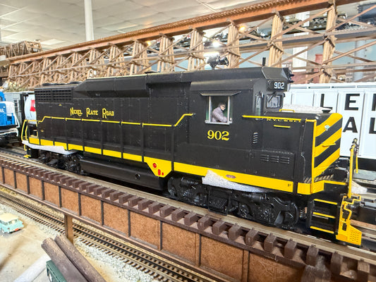 Atlas O 30138726 - Premier - GP30 Diesel Locomotive "Cincinnati Scenic Railway" #901 (Nickel Plate Road)