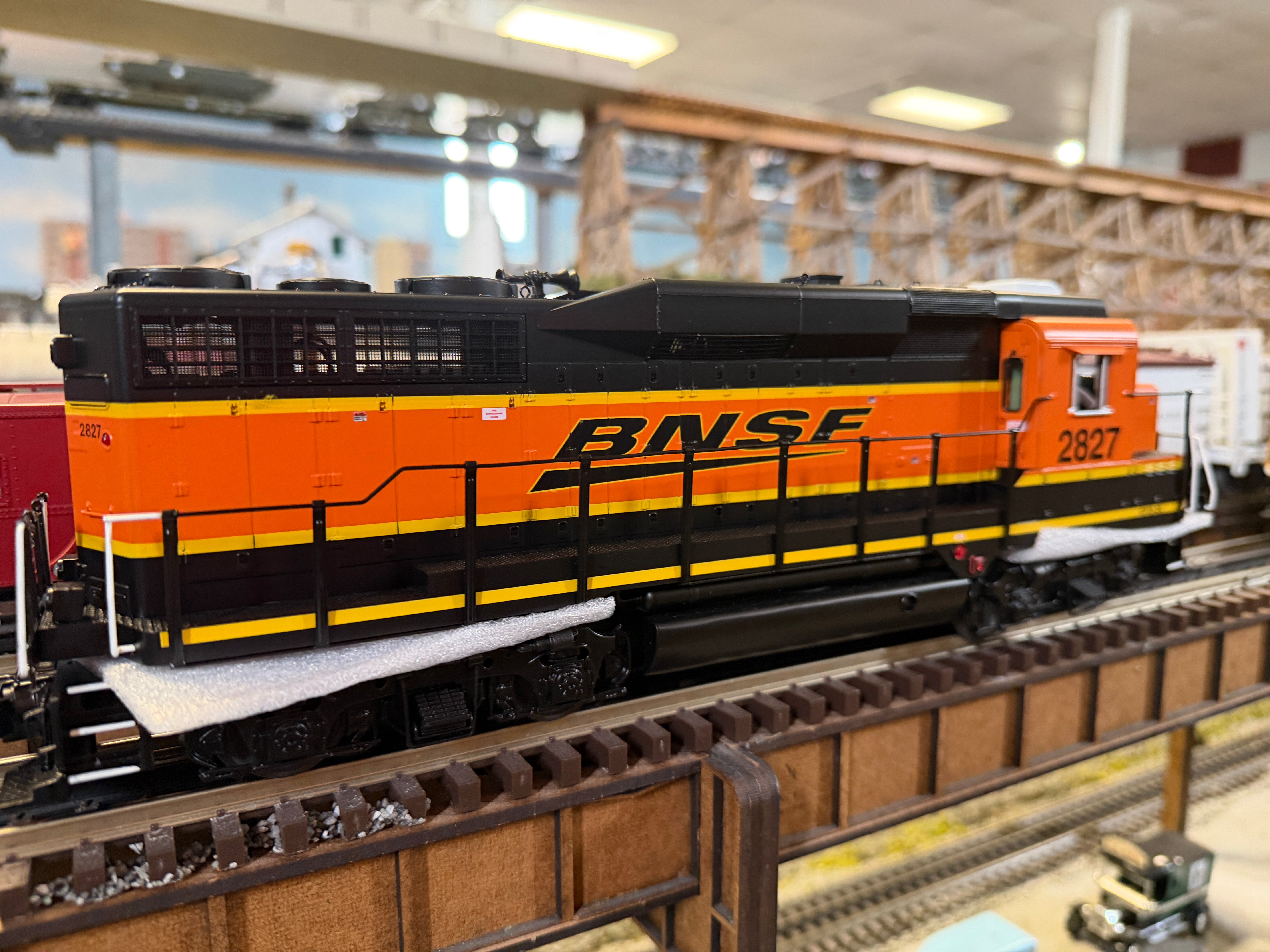 Atlas O 30138724 - Premier - GP30 Diesel Locomotive "BNSF" #2827