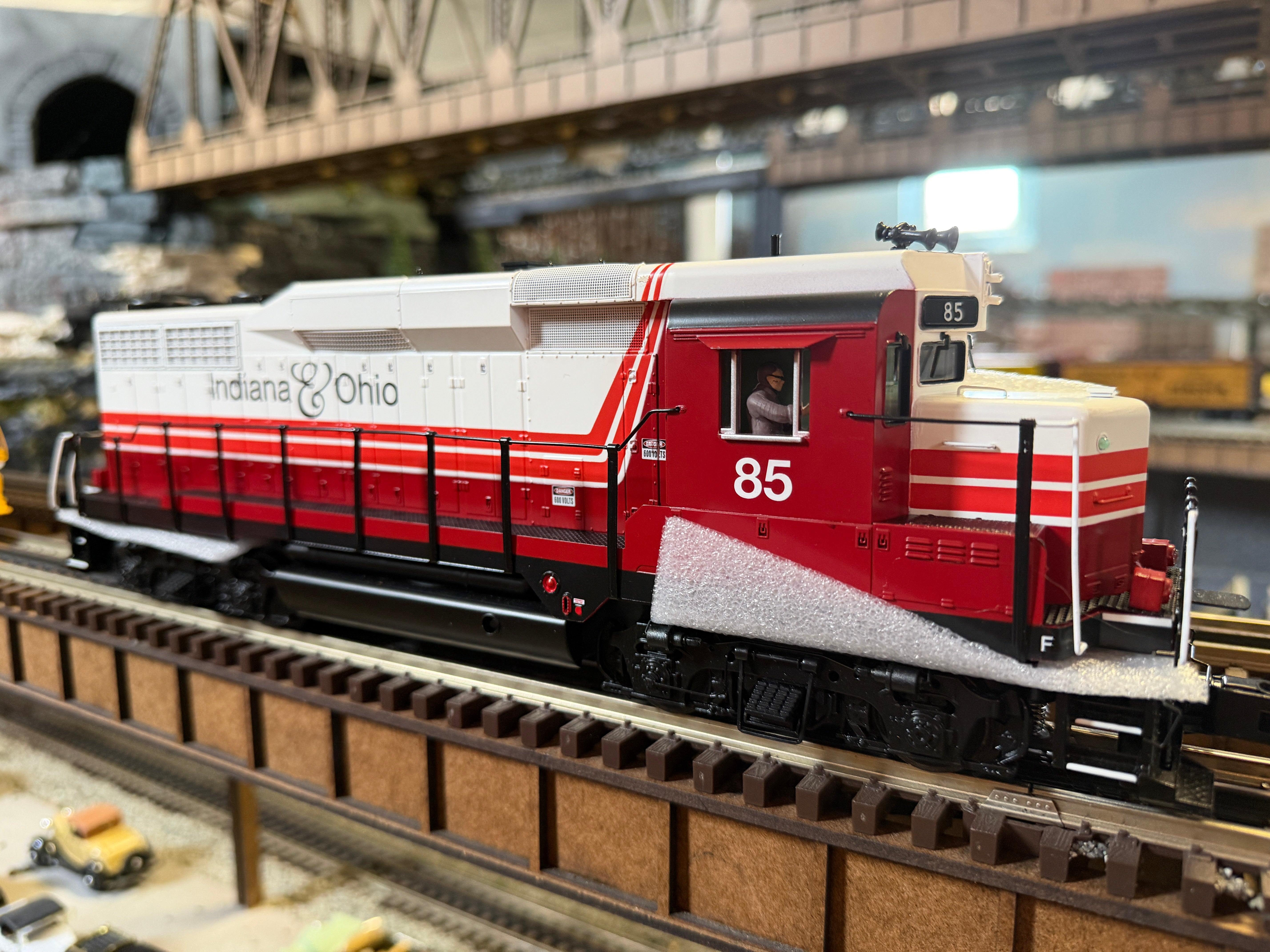 Atlas O 30138729 - Premier - GP30 Diesel Locomotive "Indiana & Ohio" #85
