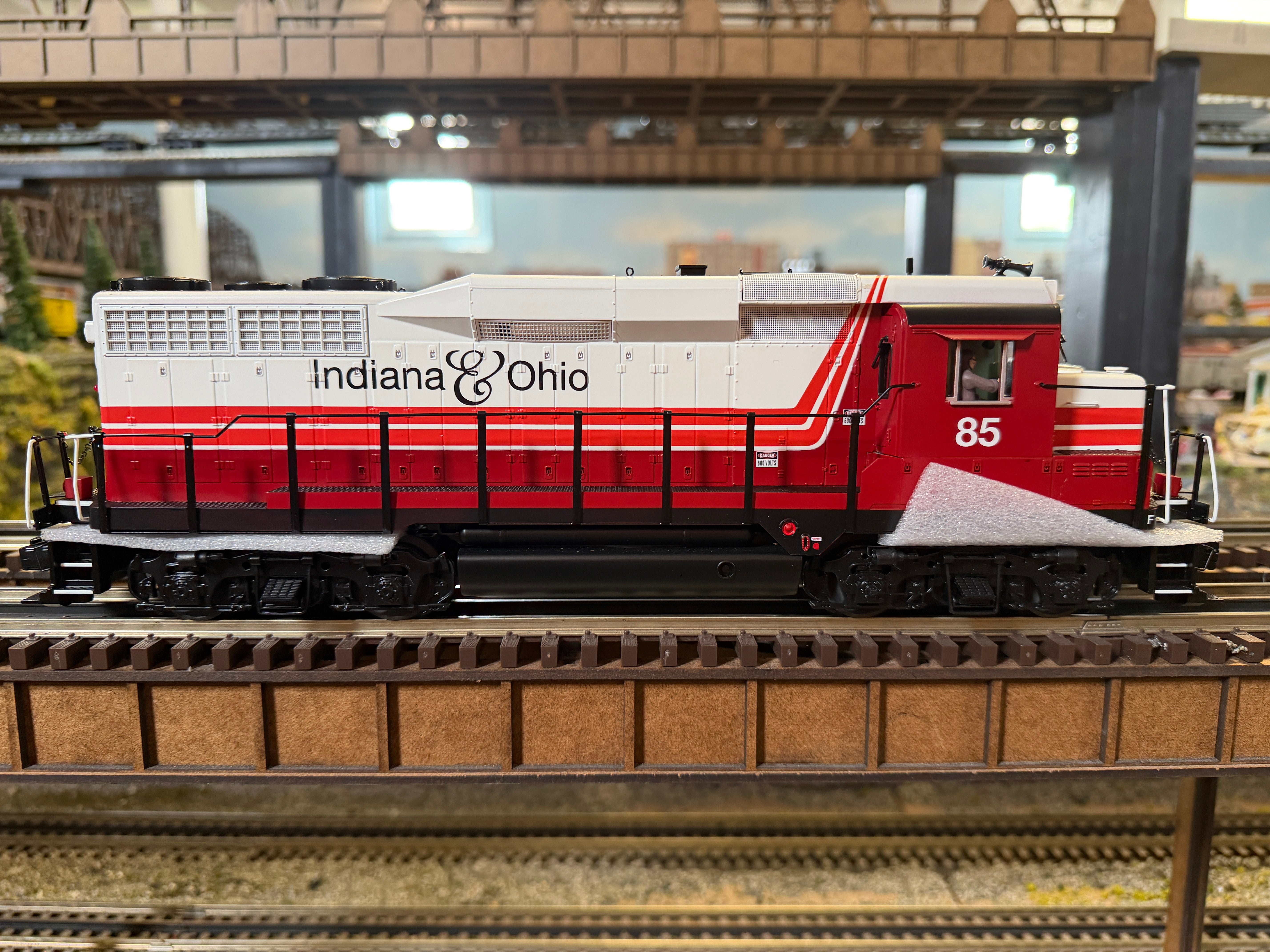 Atlas O 30138728 - Premier - GP30 Diesel Locomotive "Indiana & Ohio" #83