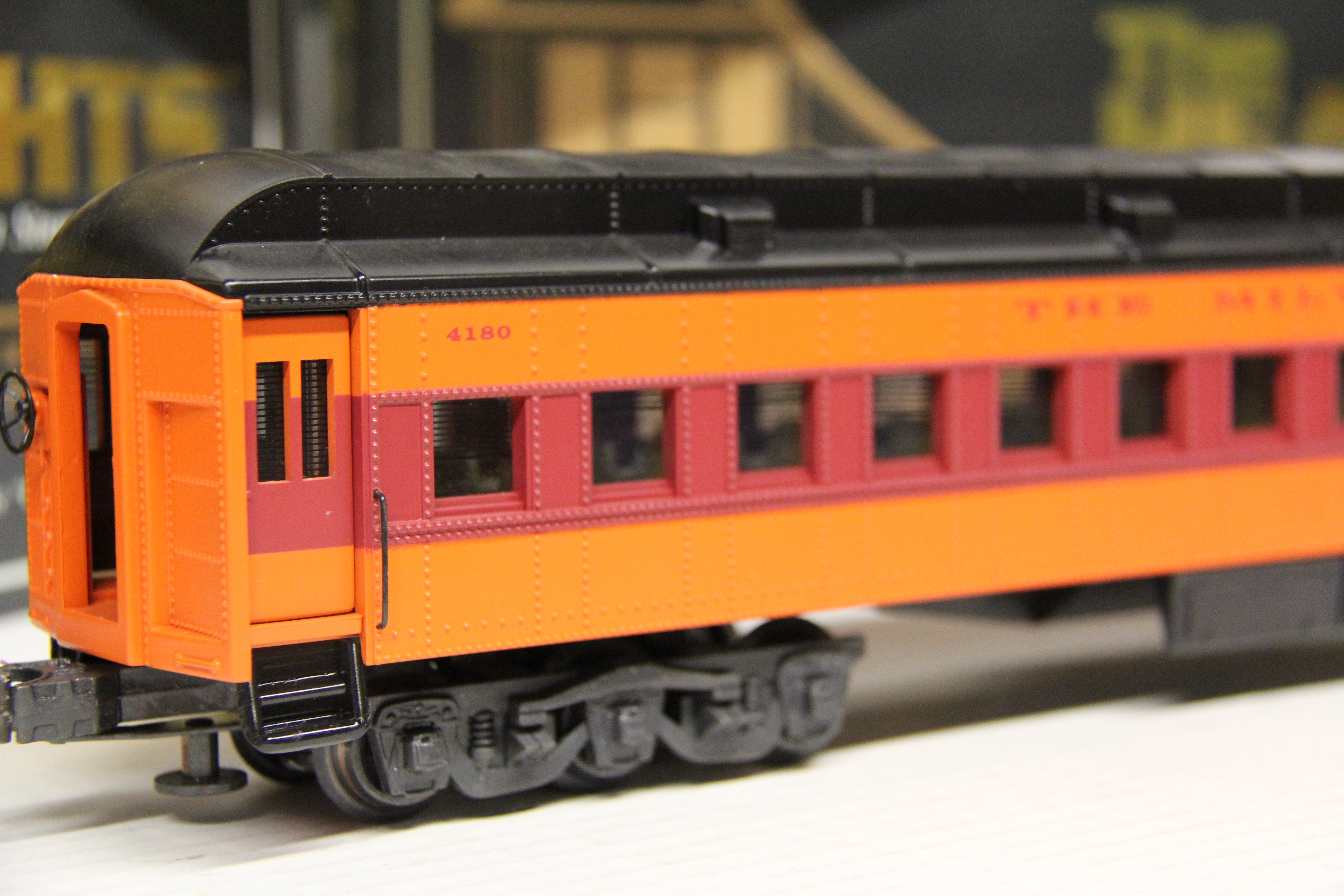 K-Line Milwaukee Road " Olympian Hiawatha" Heavyweight 18" Passenger 6 Car Set-Second hand-M5631