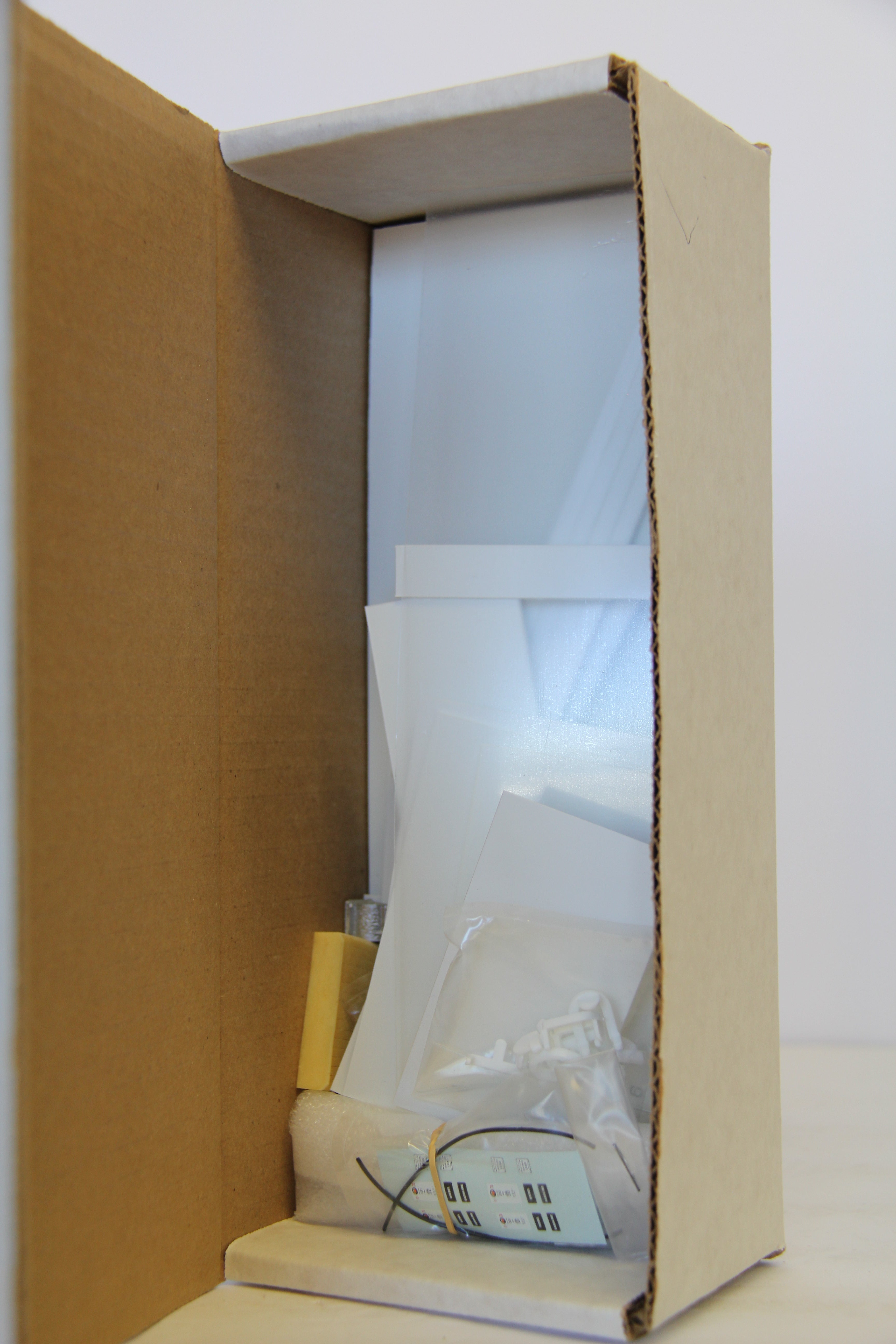 1997 Twin Whistle Kit 1:48 Deco Gas Station-Second hand-M6993