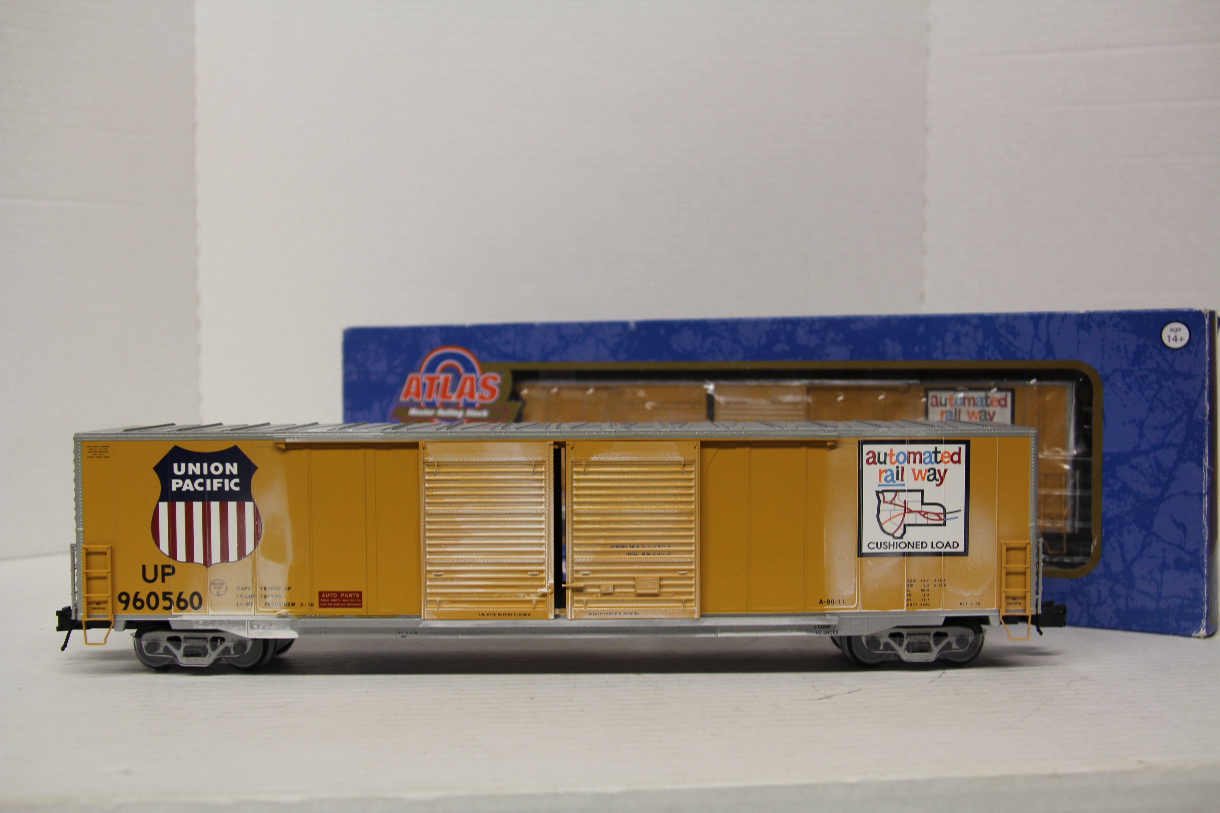 Atlas #3005913-1, -2  Union Pacific ACF 60' Double Door Auto Parts Box Car-2 Car Set-Second hand-M5634