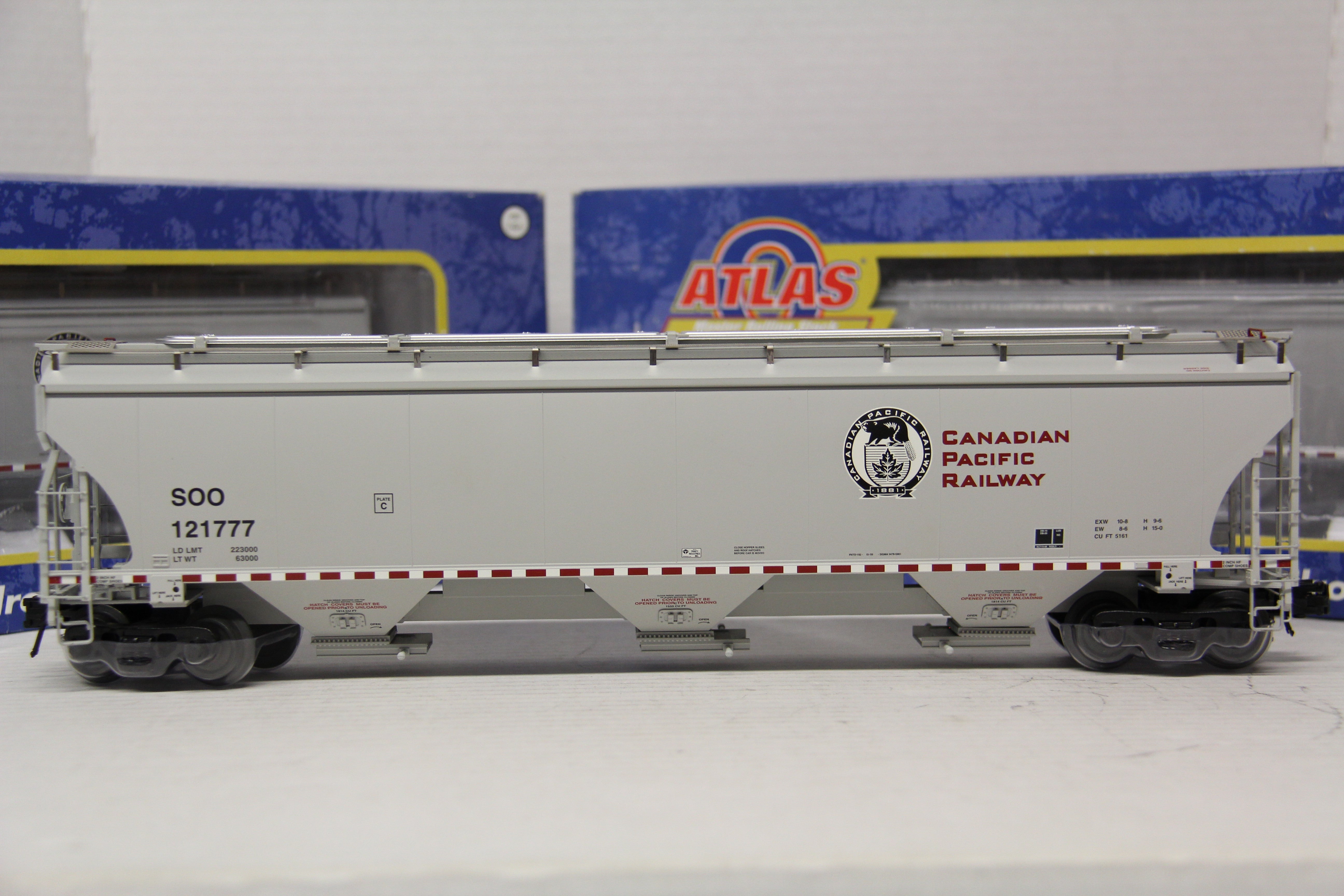 Atlas #3001104-5, -6, -8 CPR (Soo) Trinity 5161 cu. Ft. Covered Hopper-3 Car Set-Second hand-M5636