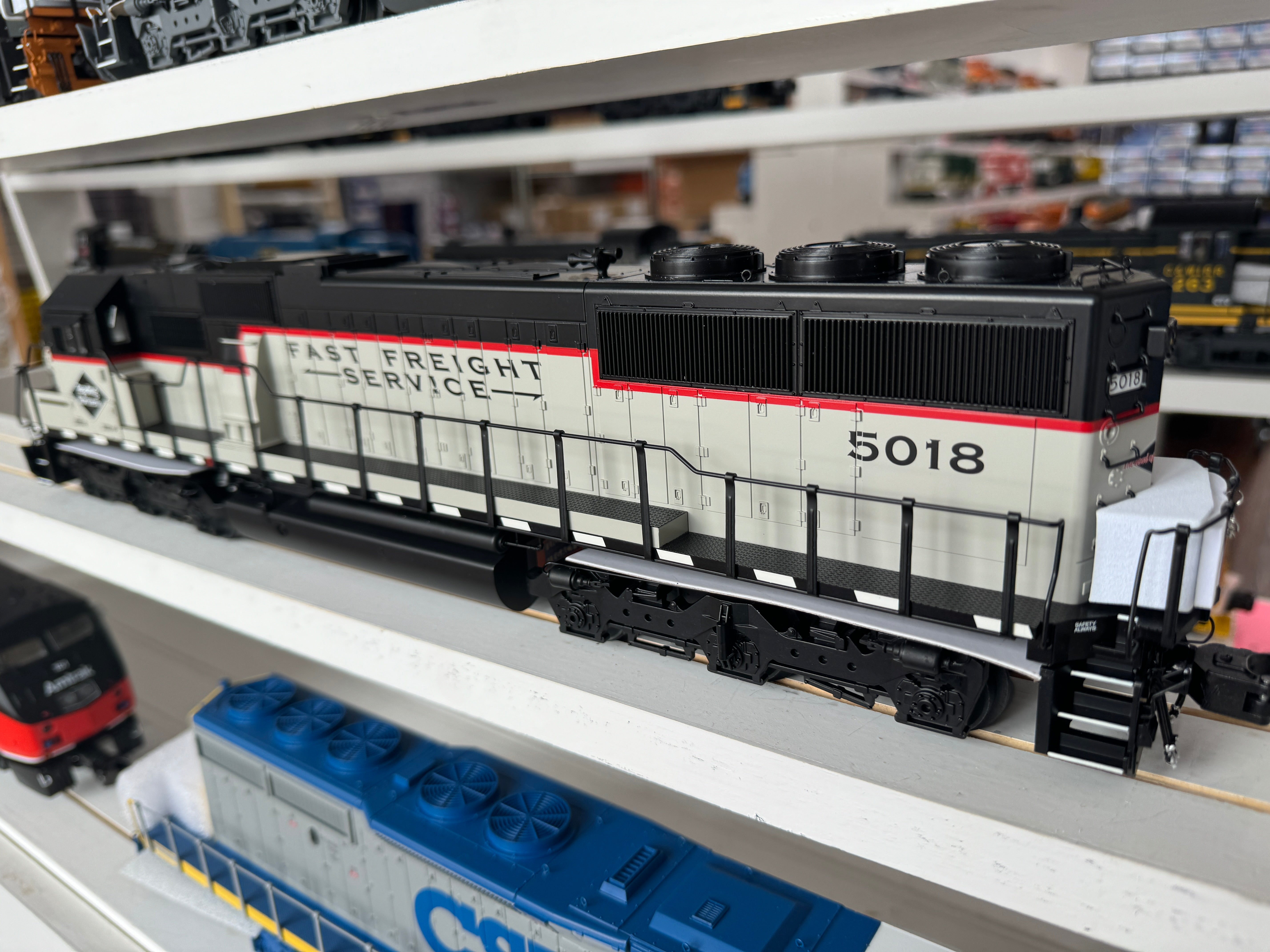 Lionel 2433299 - Legacy SD50 SuperBass "Reading & Northern" #5019