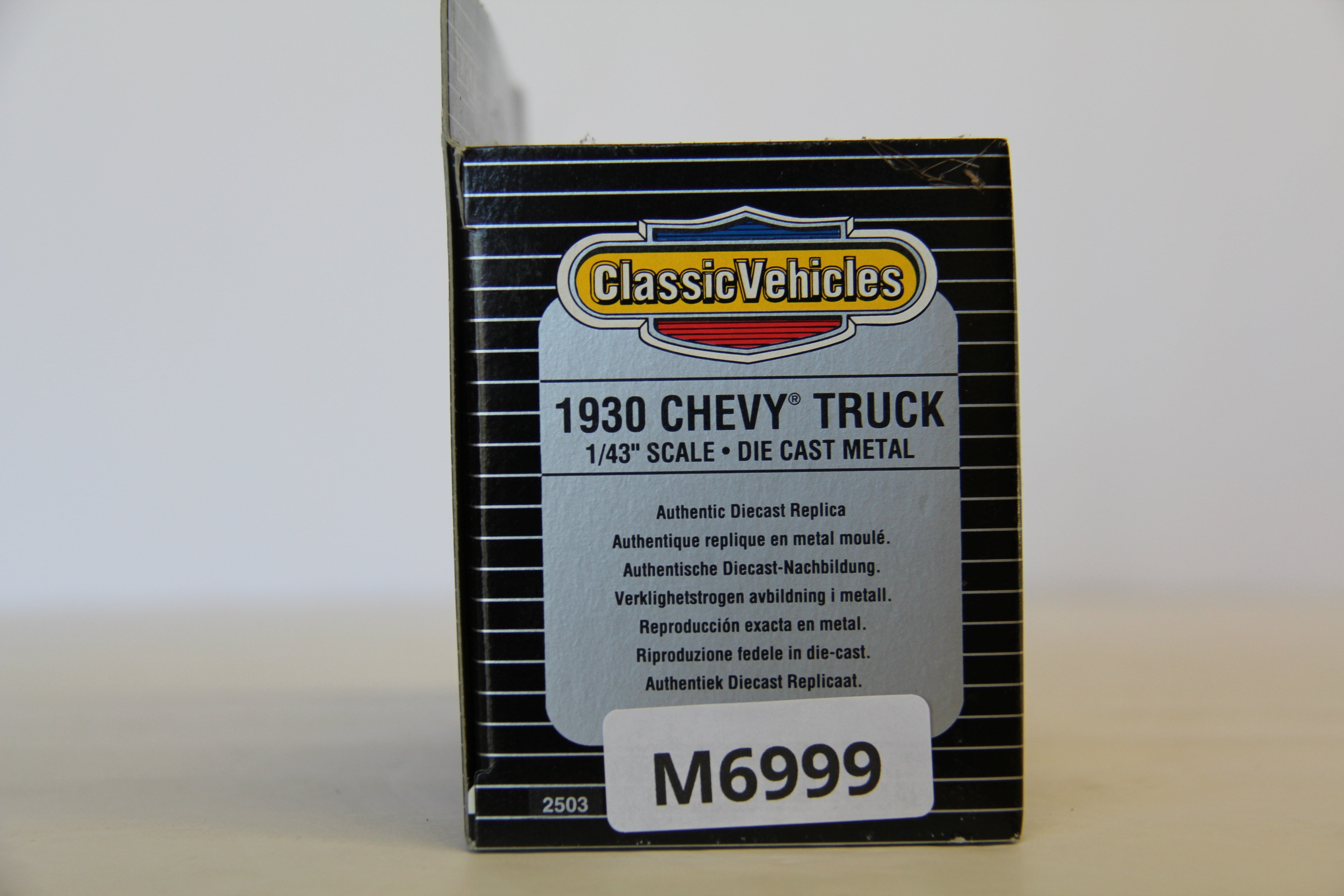 Ertl Classic Vehicles 1:43 -1930 Chevy Truck-Second hand-M6999