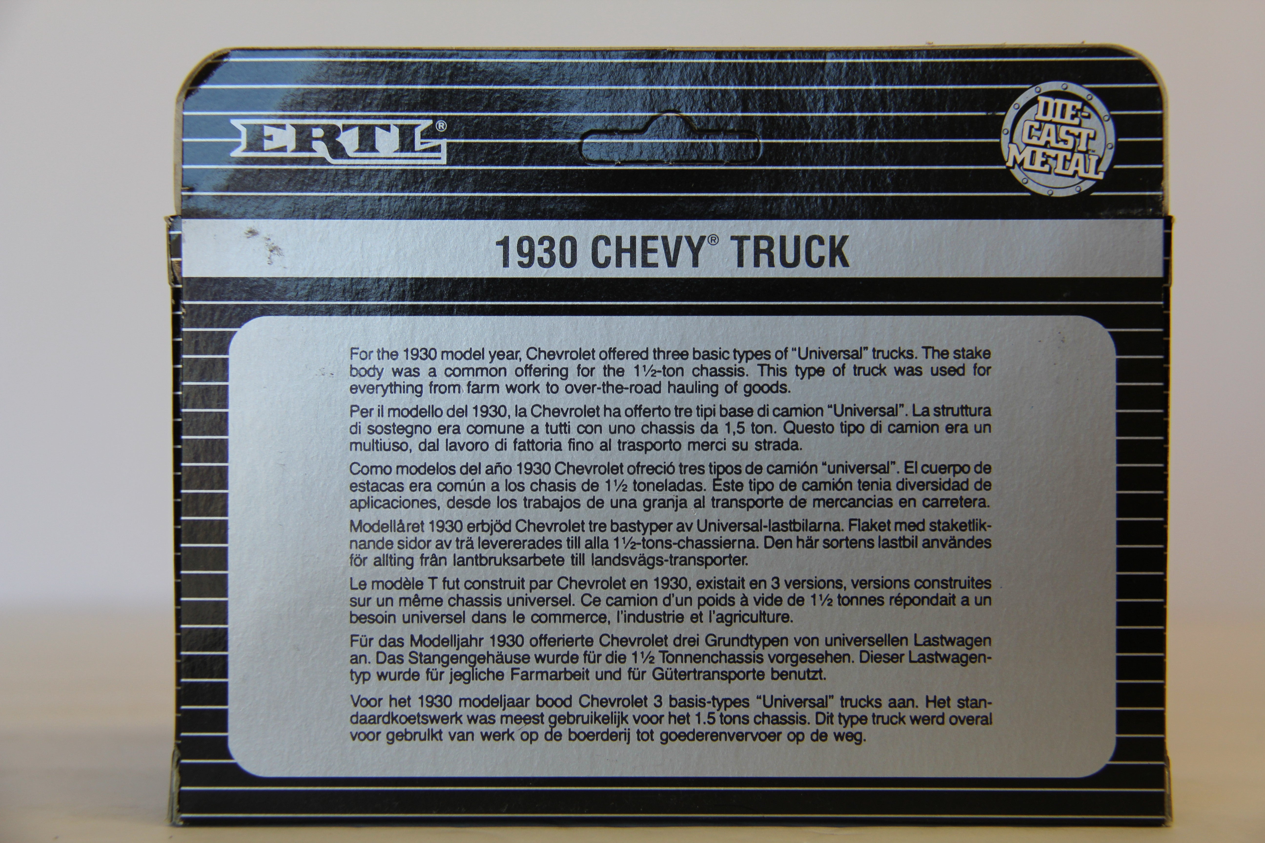 Ertl Classic Vehicles 1:43 -1930 Chevy Truck-Second hand-M6999