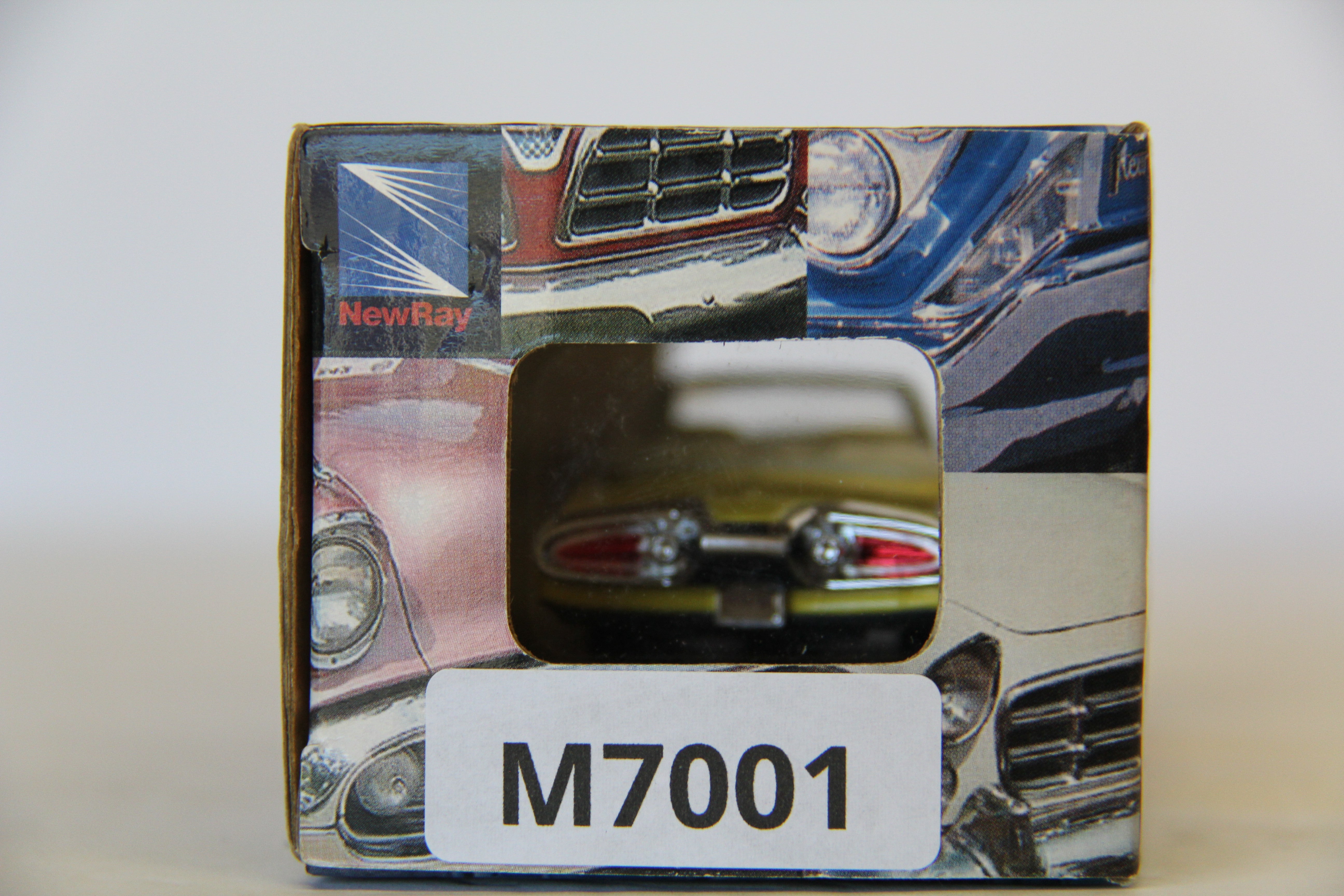 New Ray 1:43 -1964 Chrysler Turbine Car-Second hand-M7001