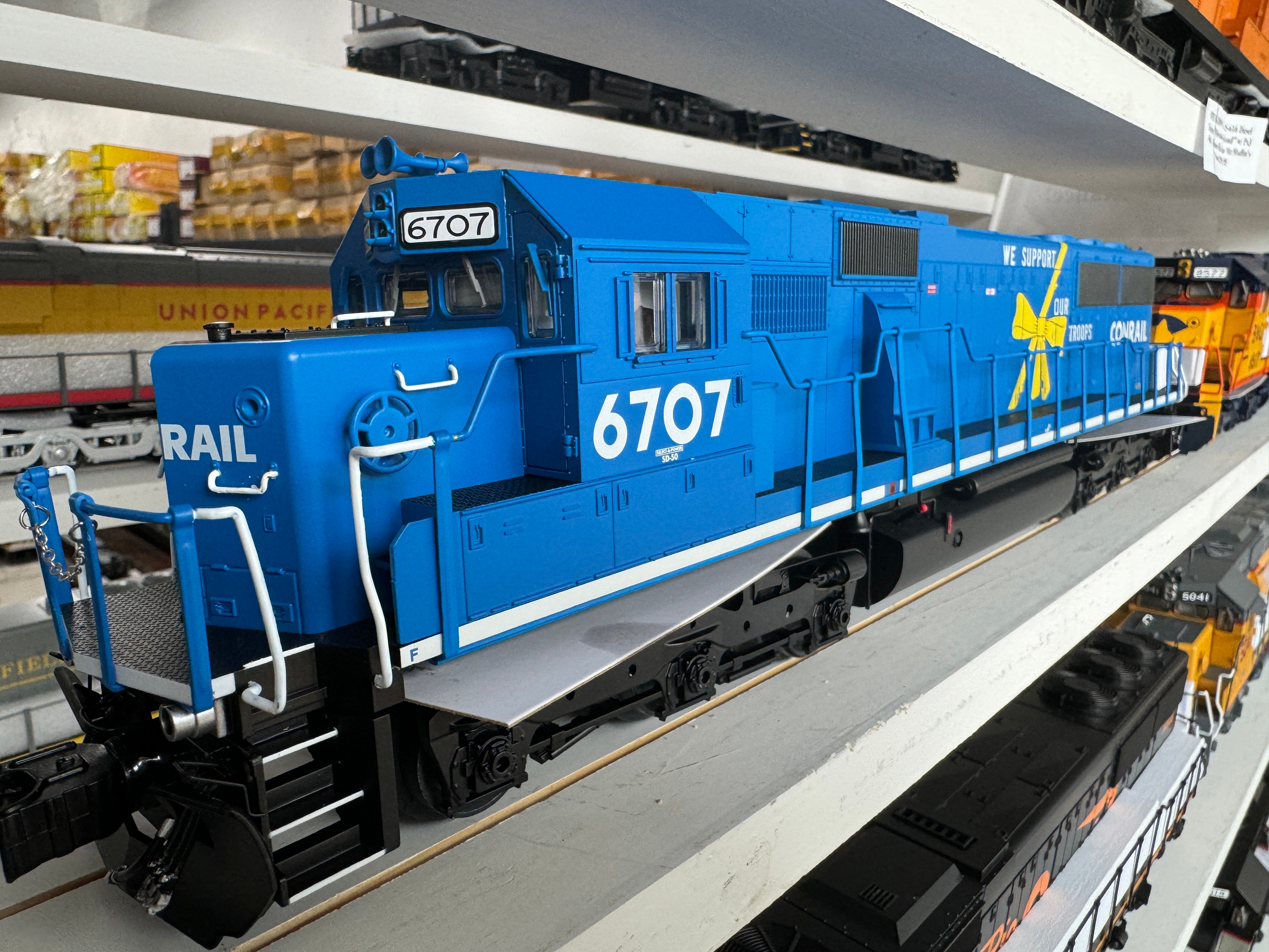 Lionel 2433250 - Legacy SD50 Diesel Engine "Conrail" #6707