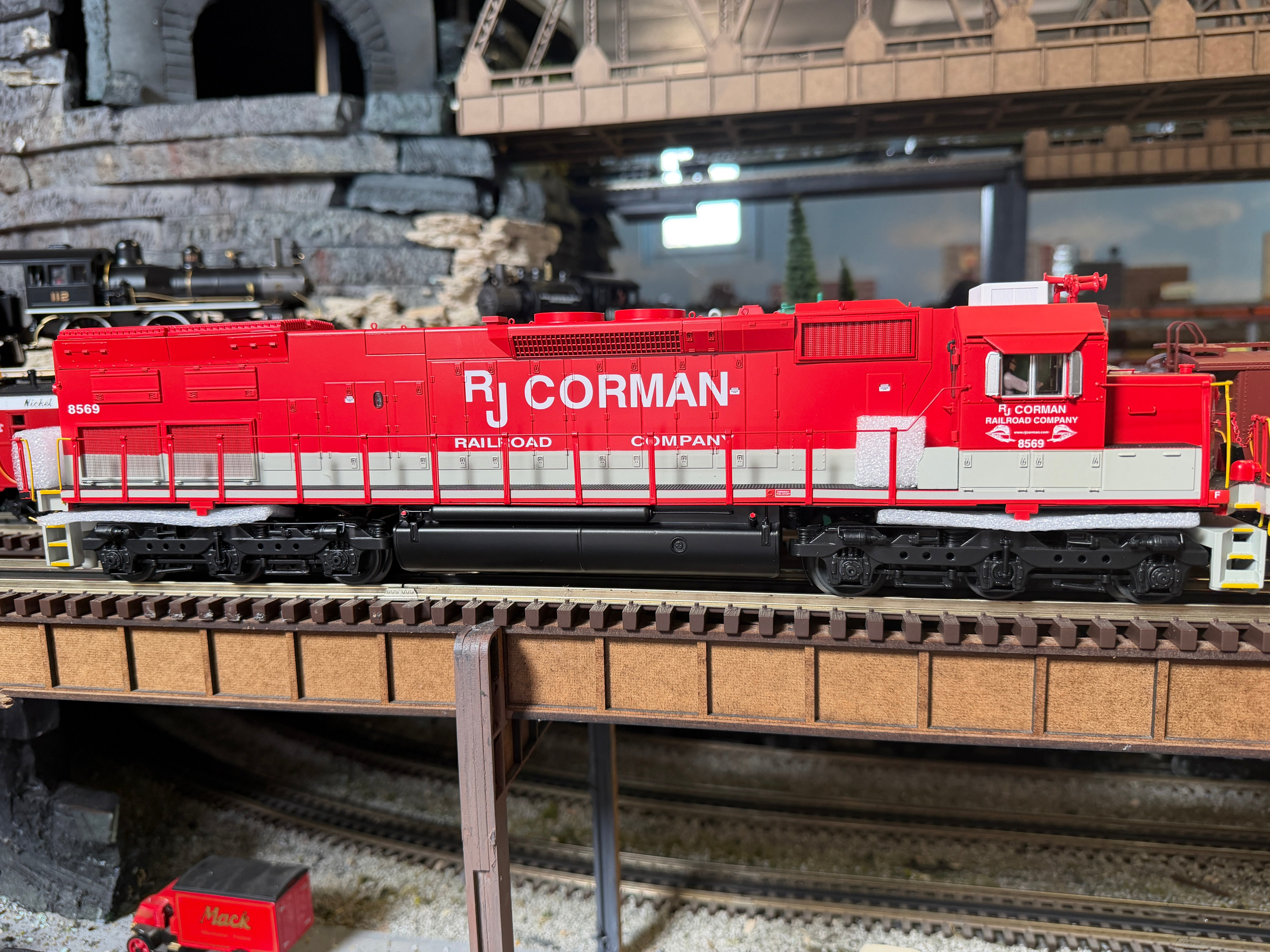 MTH 20-22124-1 - Premier - SD40T-2 Tunnel Motor Diesel Engine "RJ Corman" #8336 w/ PS3