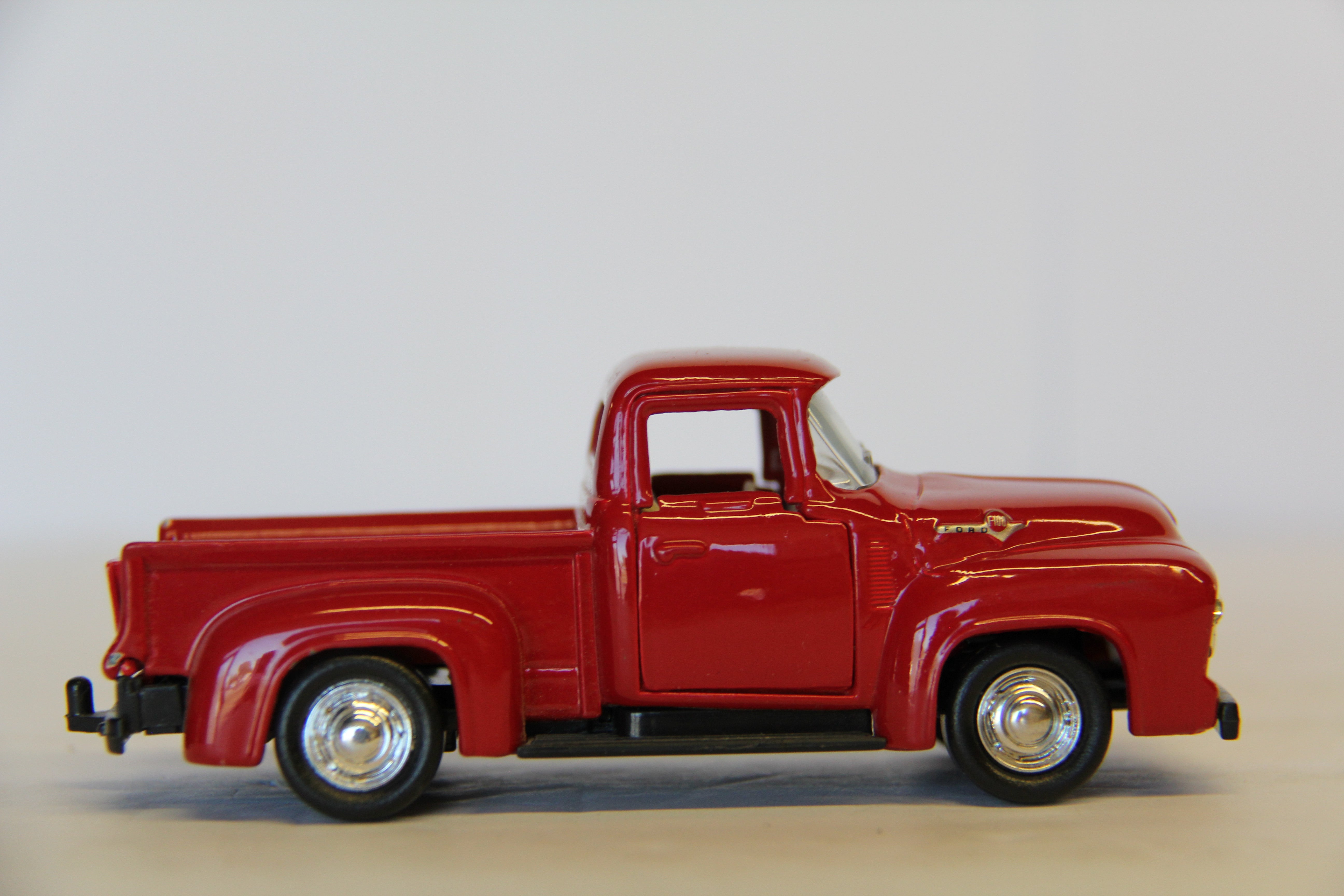 Road Champs 1956 Ford F100 1:43-Second hand-M7008