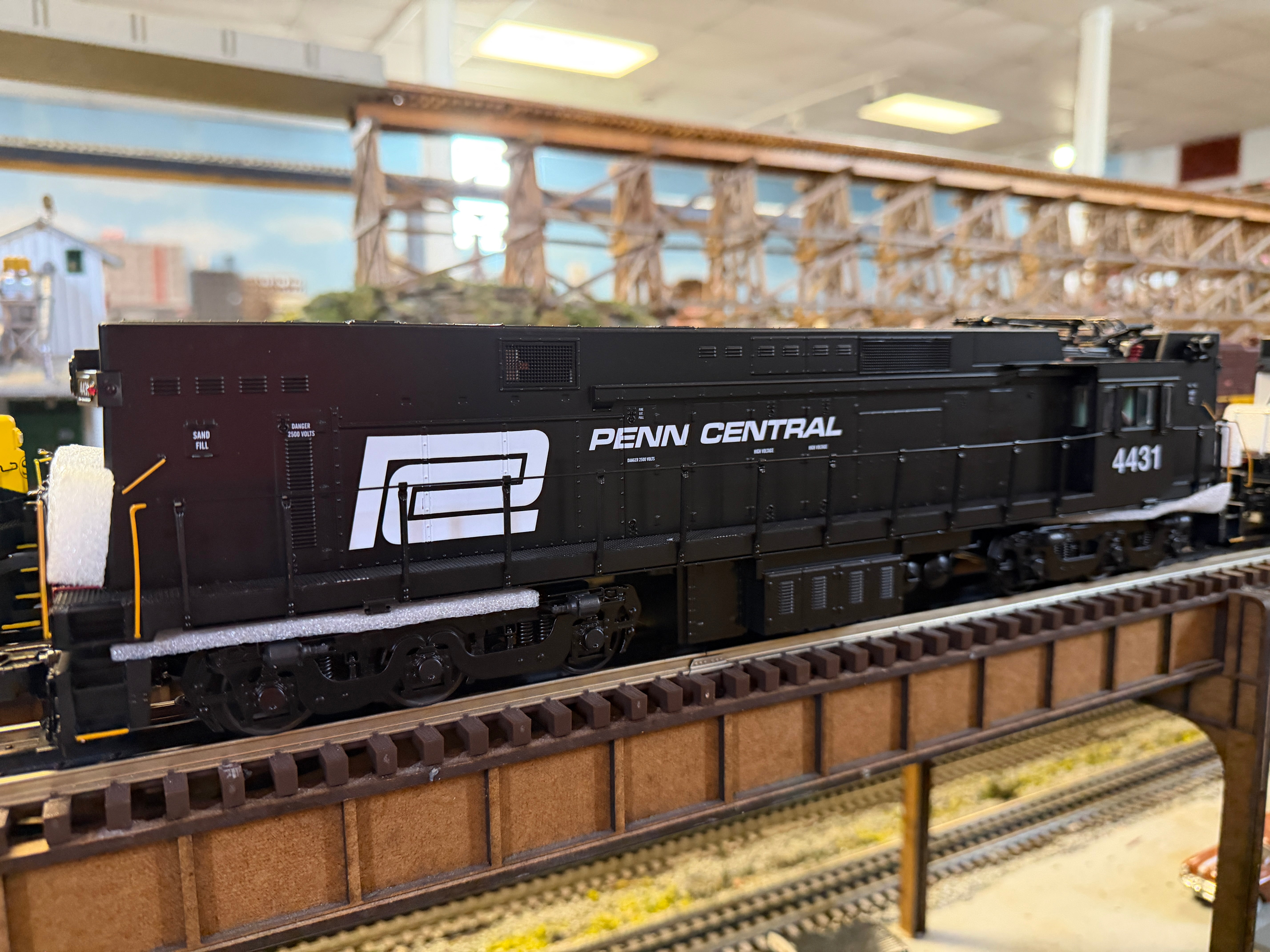 MTH 20-5747-1 - Premier - E44 Electric Engine "Penn Central" #4431w/ PS3
