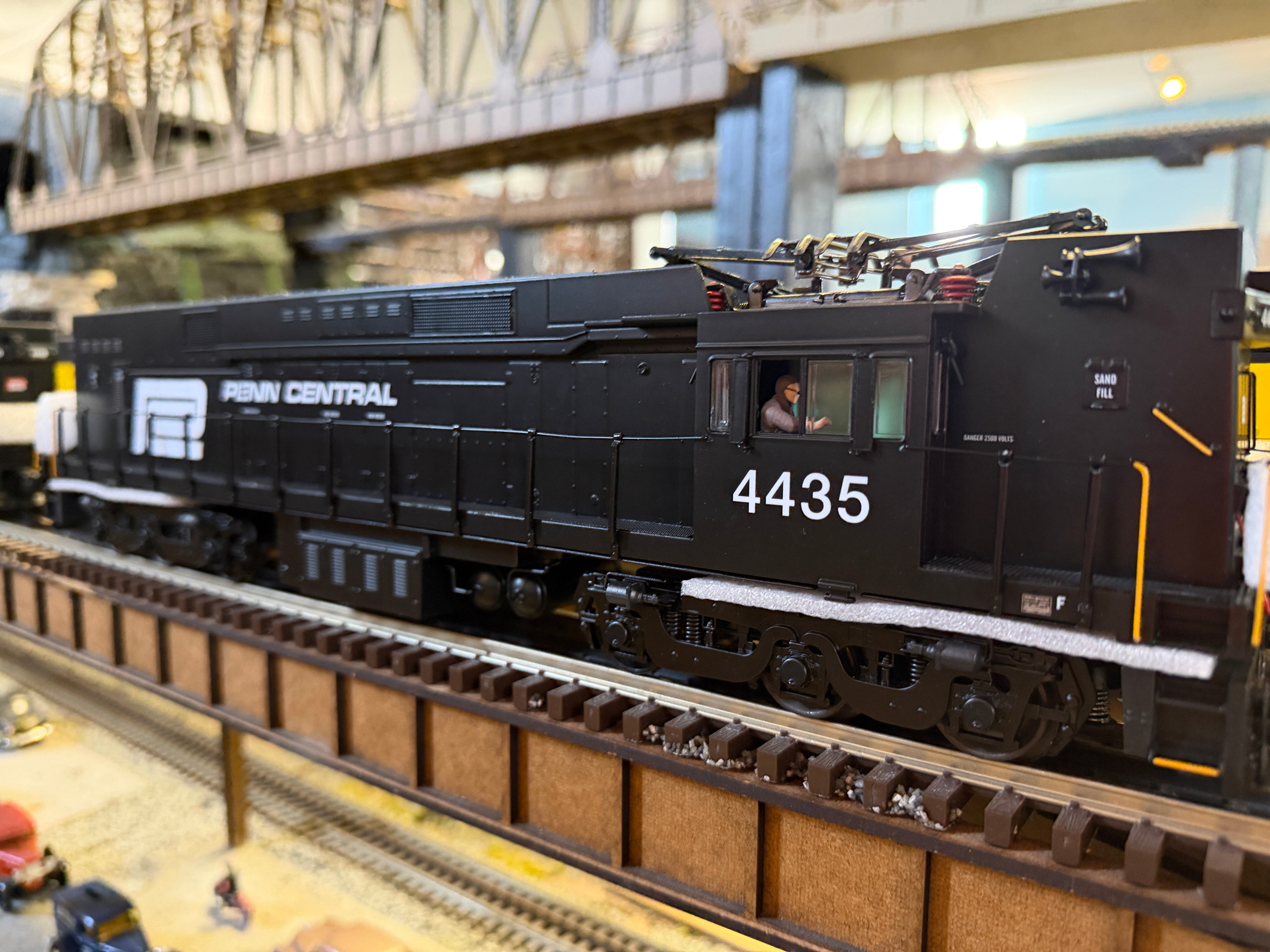 MTH 20-5748-1 - Premier - E44 Electric Engine "Penn Central" #4435 w/ PS3