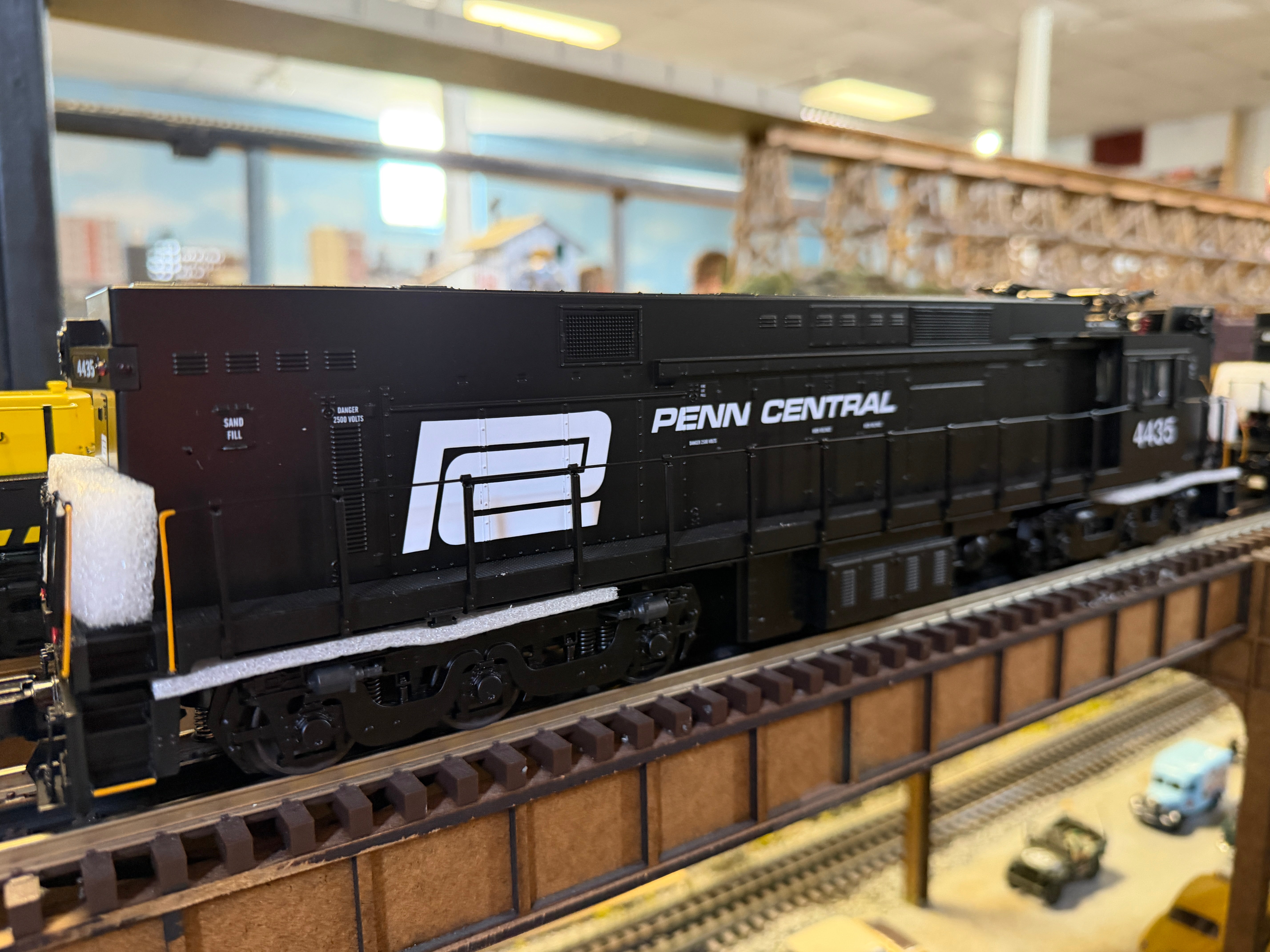 MTH 20-5748-1 - Premier - E44 Electric Engine "Penn Central" #4435 w/ PS3