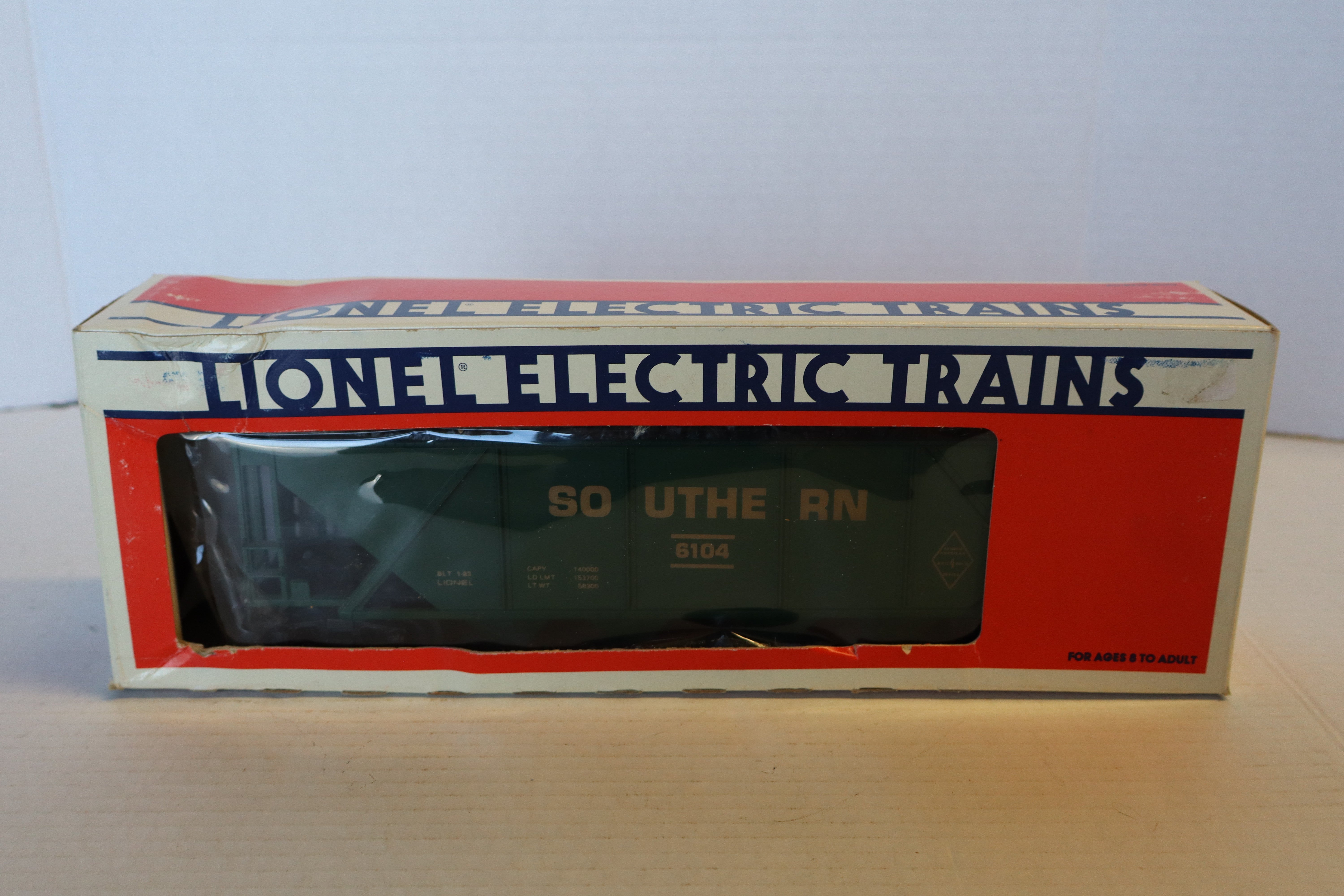 Lionel 6-6104 Famous American Railroad Southern Hopper w/ Coal Load-Second hand-M8217